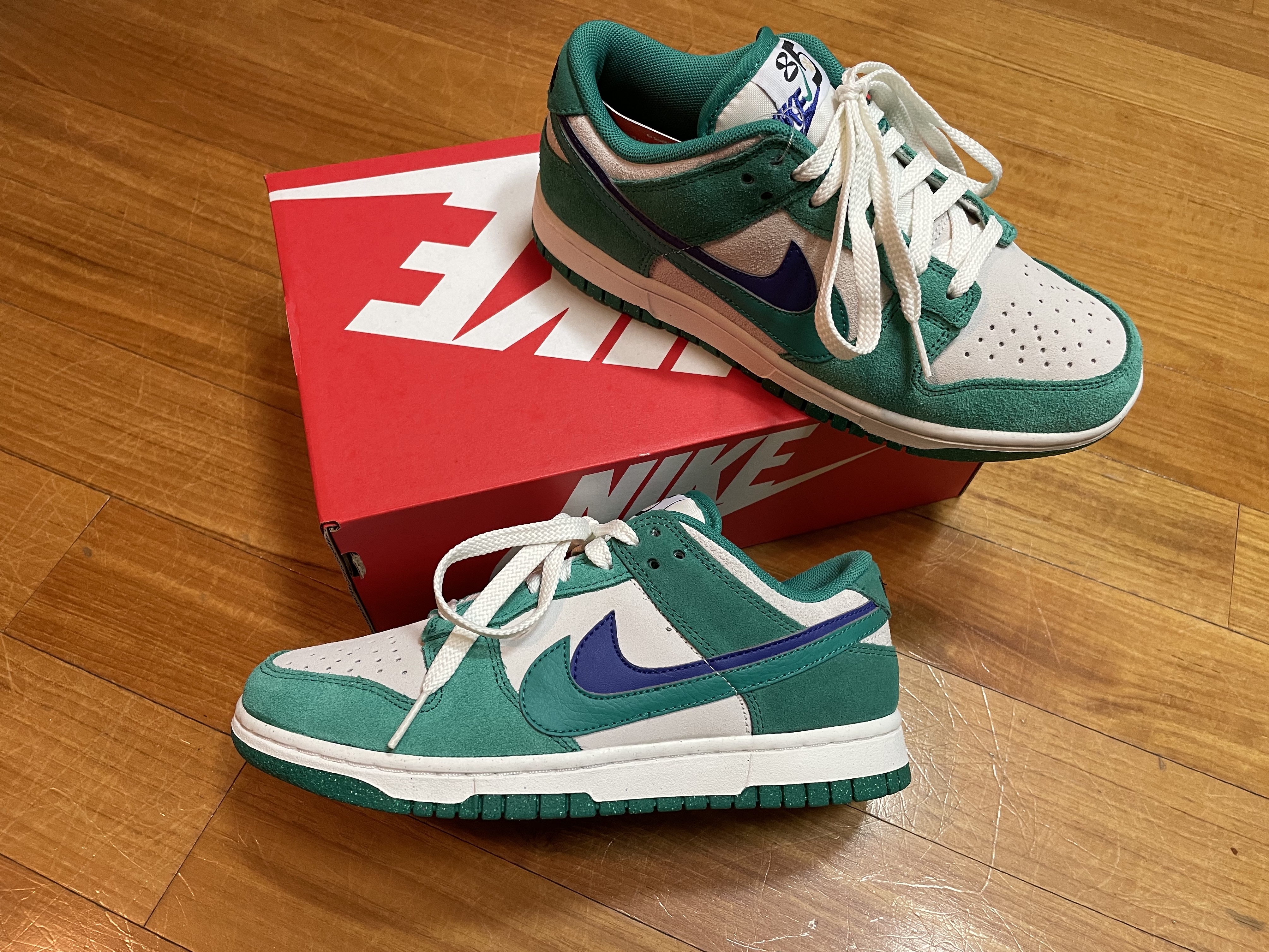 (W) Nike Dunk Low SE 85 Neptune Green and Sail 착용 스타일 - 1