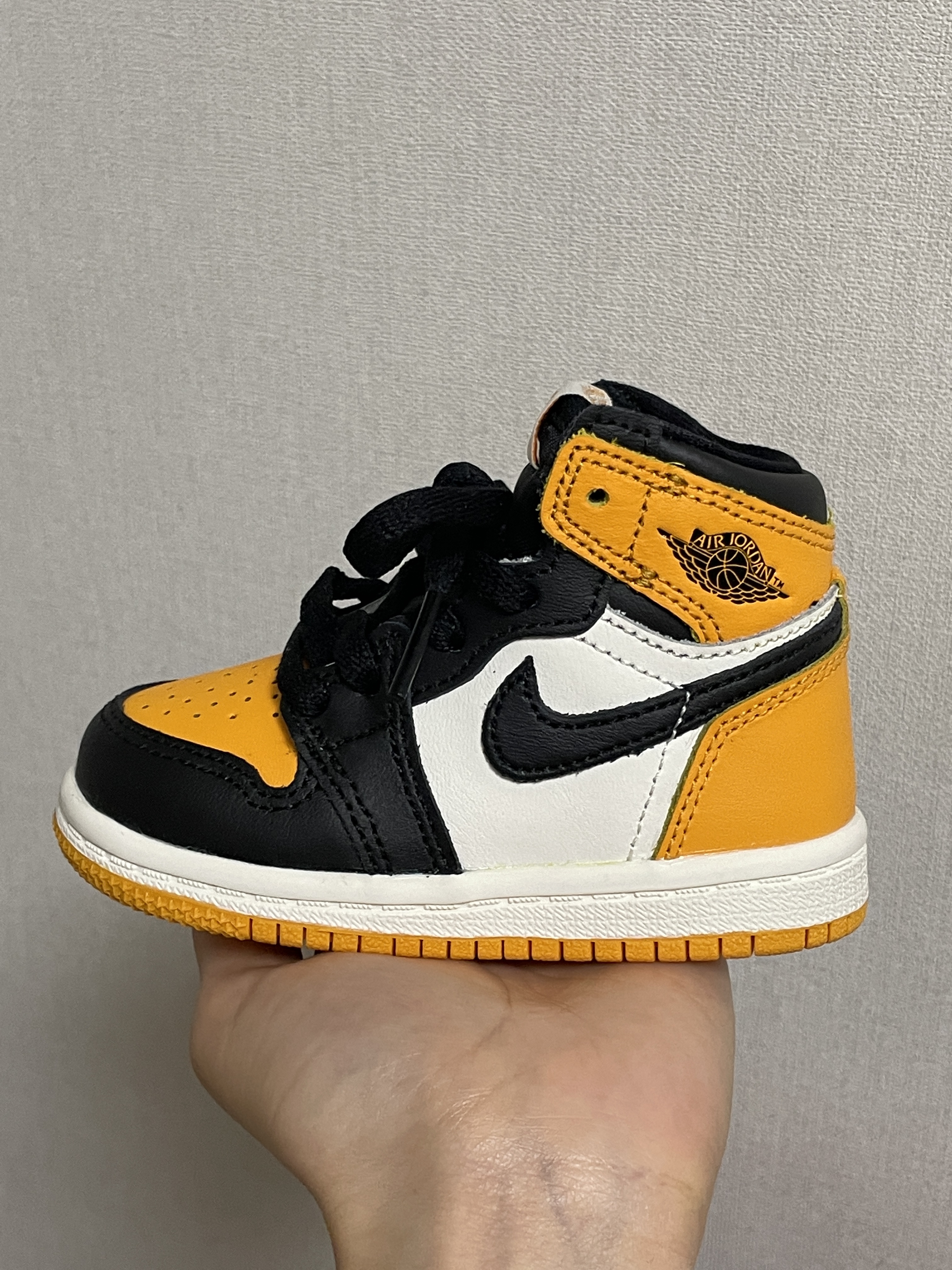 (TD) Jordan 1 Retro High OG Taxi 착용 스타일 - 2