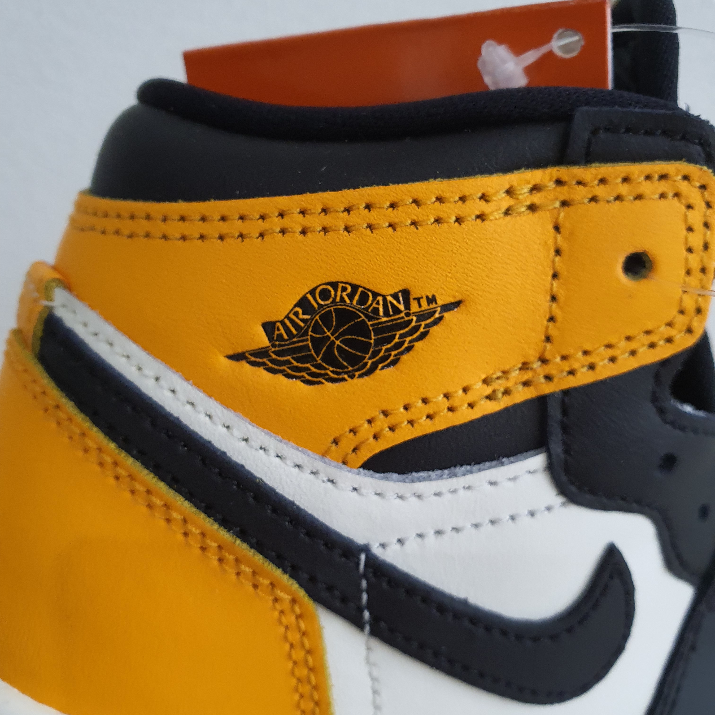 (TD) Jordan 1 Retro High OG Taxi 착용 스타일 - 3