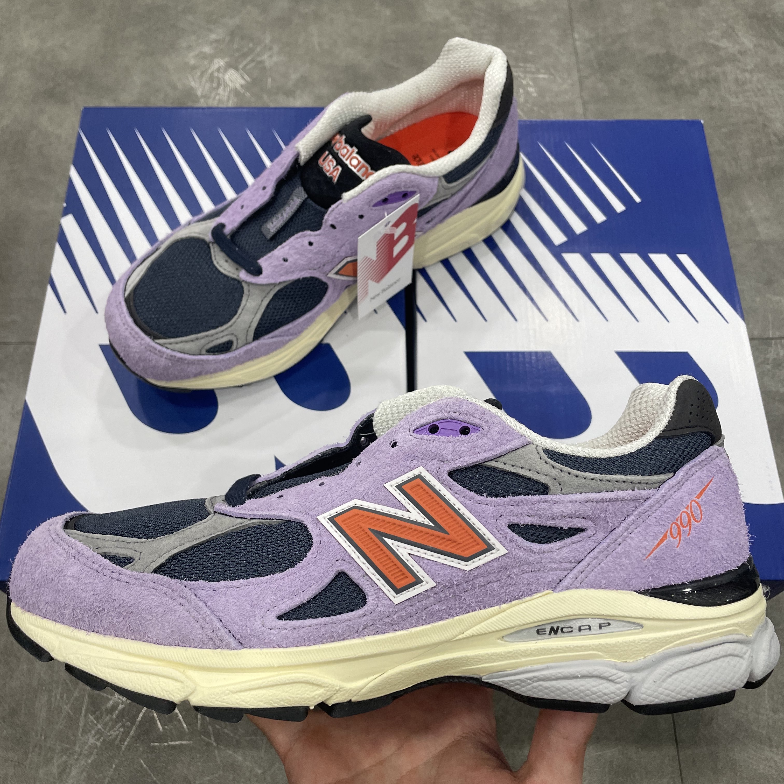 New Balance 990v3 Made in USA Raw Amethyst 착용 스타일