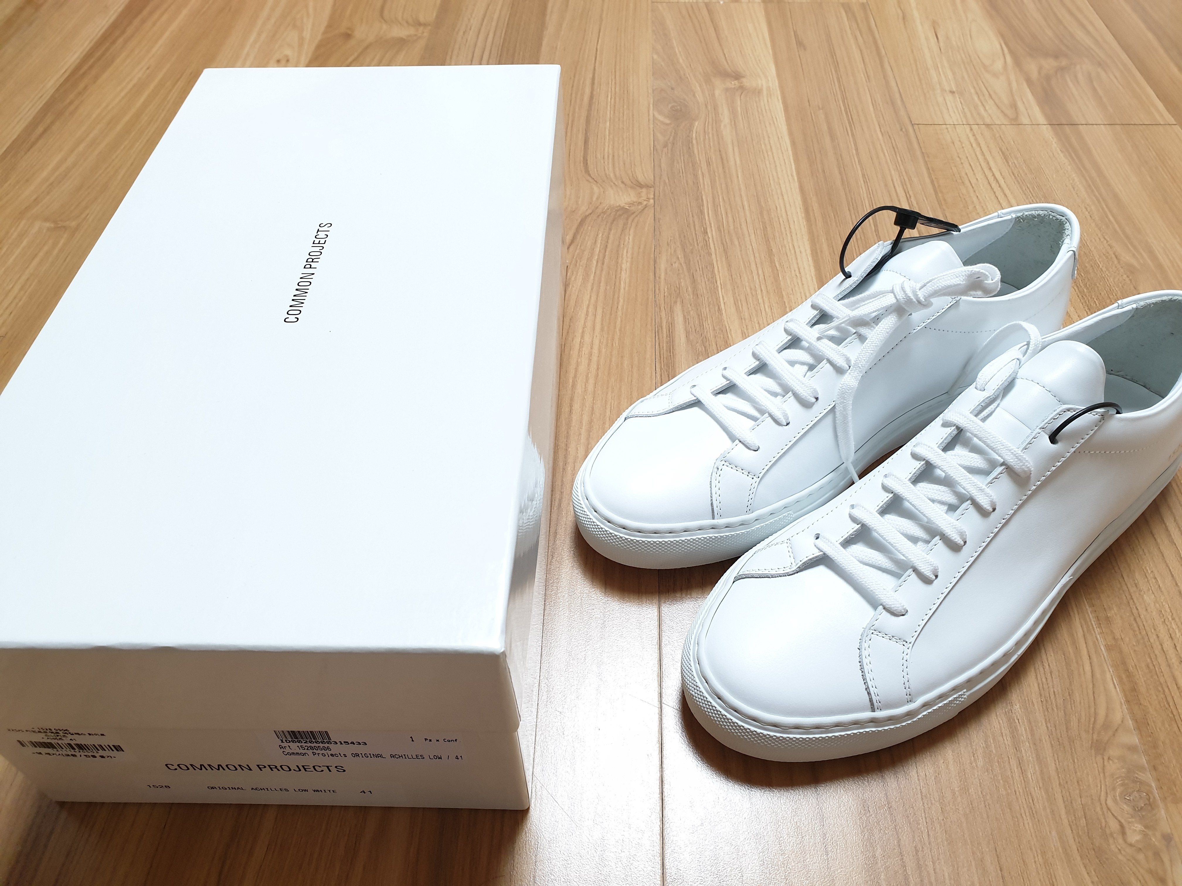 Common Projects Original Achilles Low White 착용 스타일 - 2