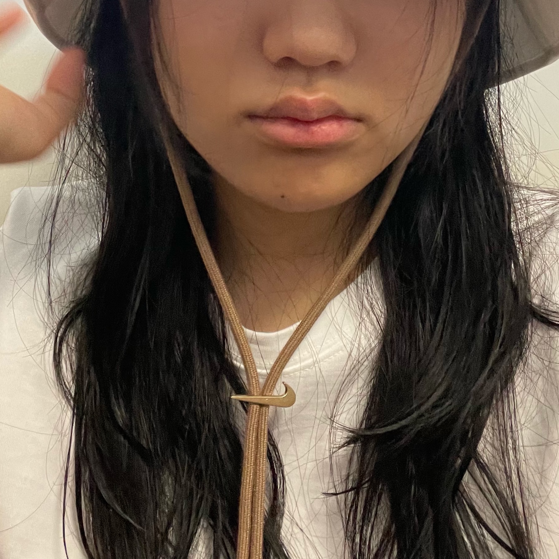 Nike x Jacquemus Bucket Hat White 착용 스타일 - 2