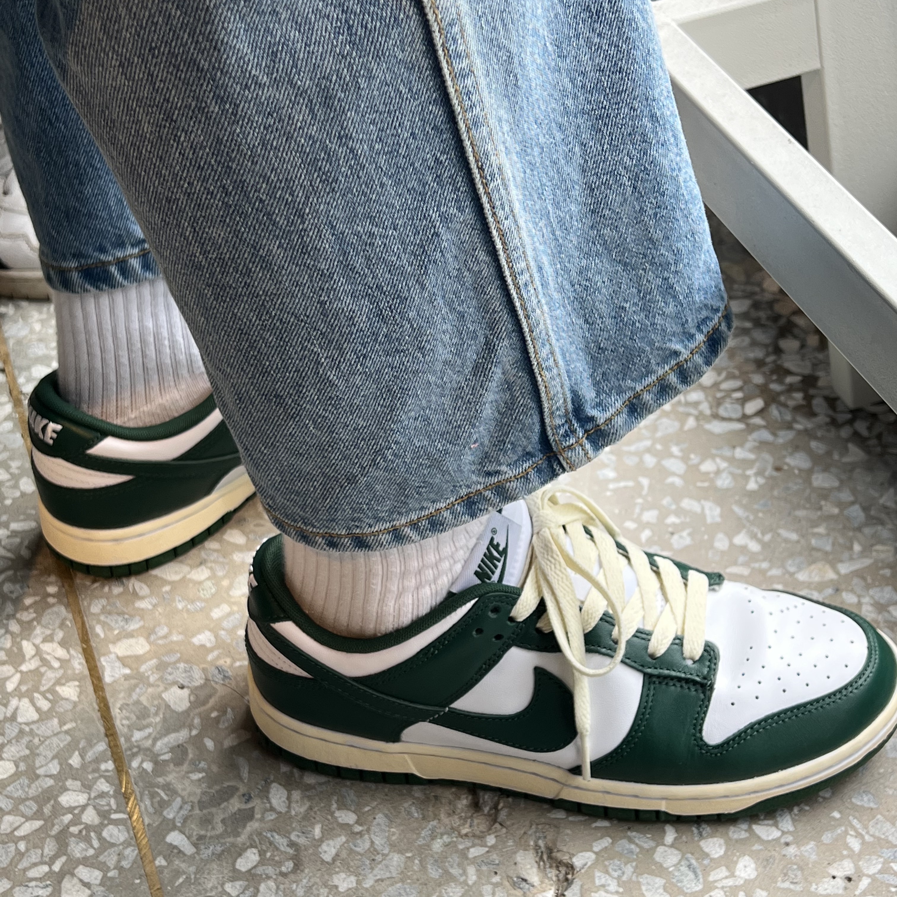 Nike Dunk Low Retro Varsity Green 착용 스타일 - 1