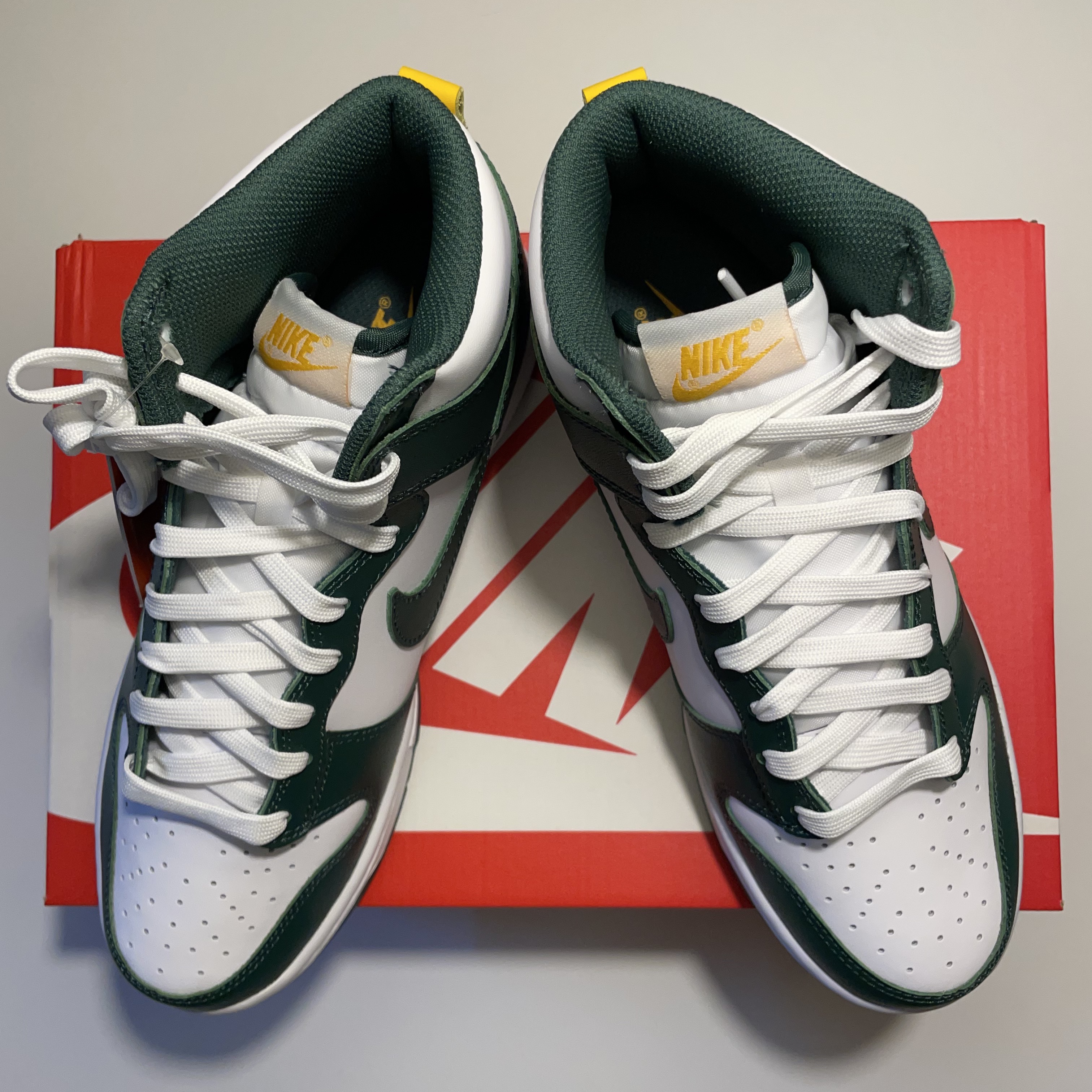 Nike Dunk High Retro Noble Green 착용 스타일 - 5