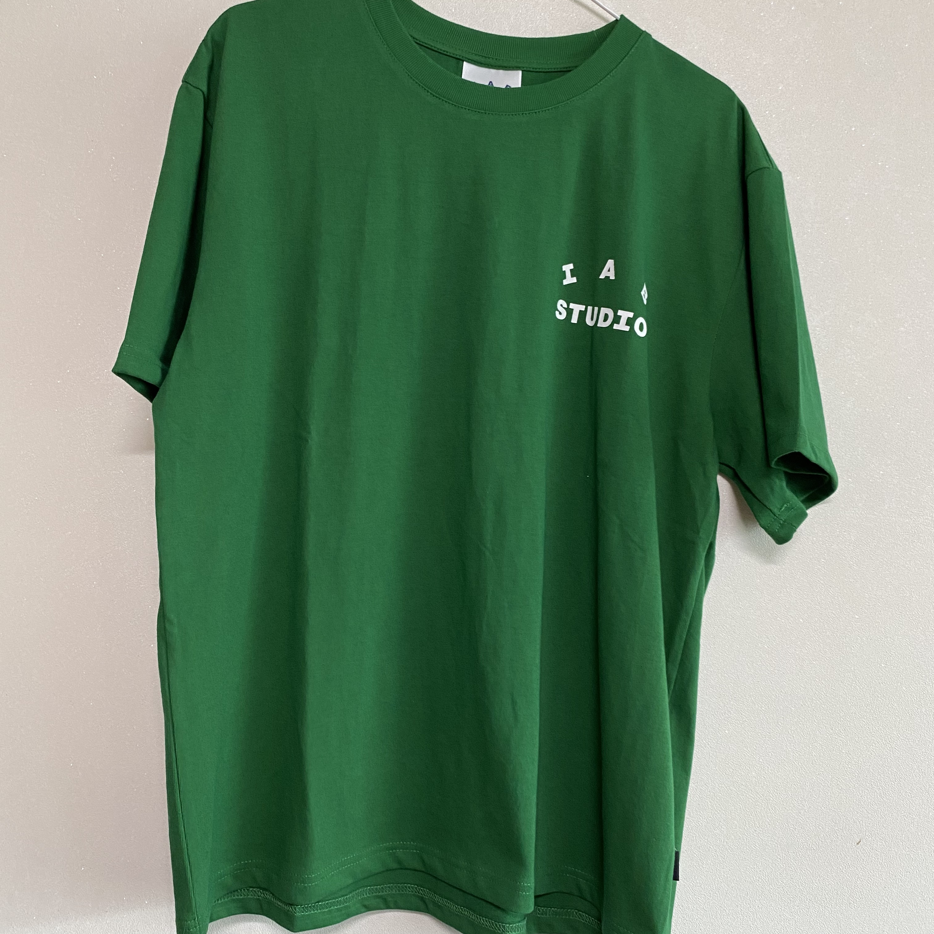 IAB Studio T-Shirt Green - 22FW 착용 스타일 - 2