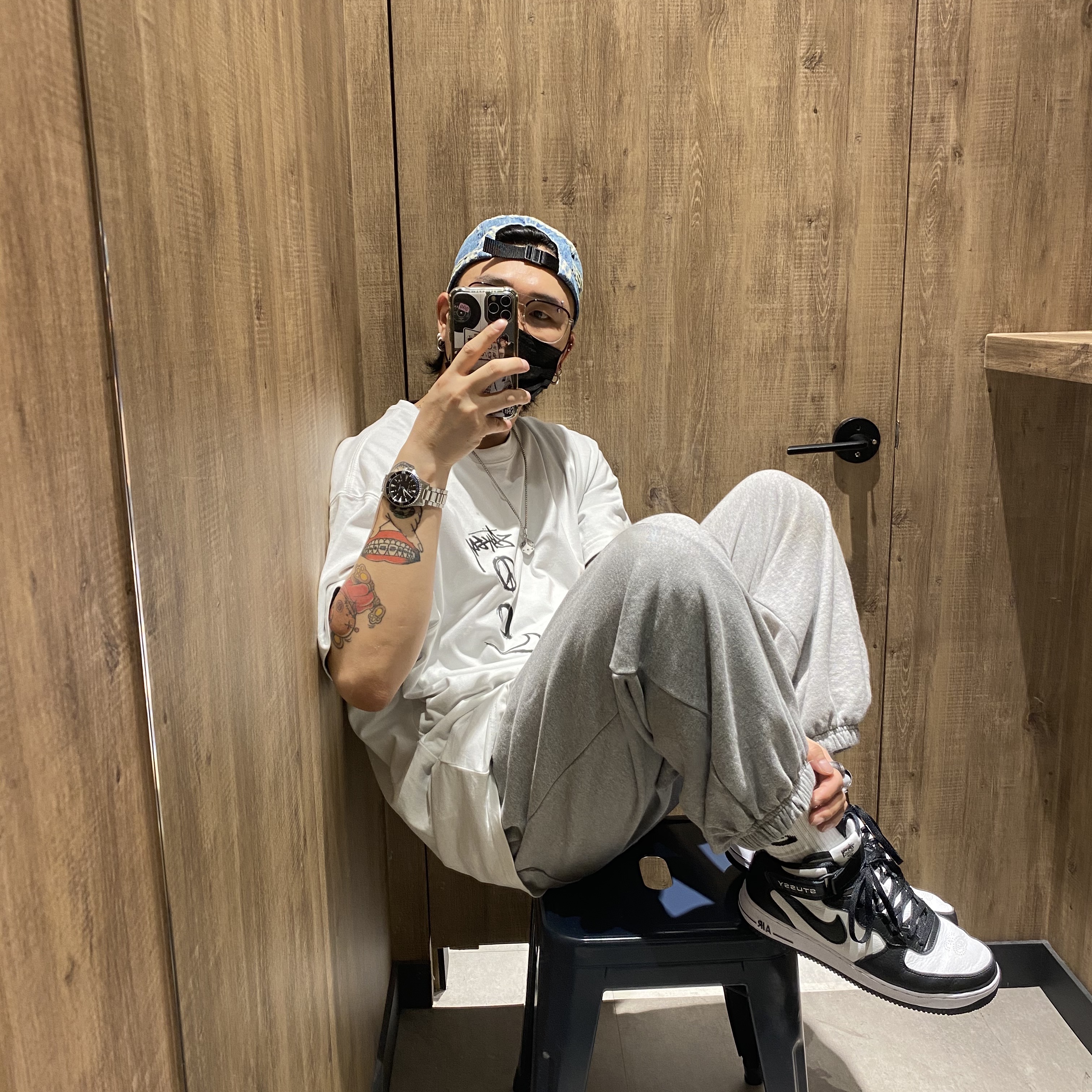 Nike x Stussy Air Force 1 '07 Mid SP Black and Light Bone, Supreme Frayed Logos Denim Camp Cap Blue - 21SS 착용 스타일
