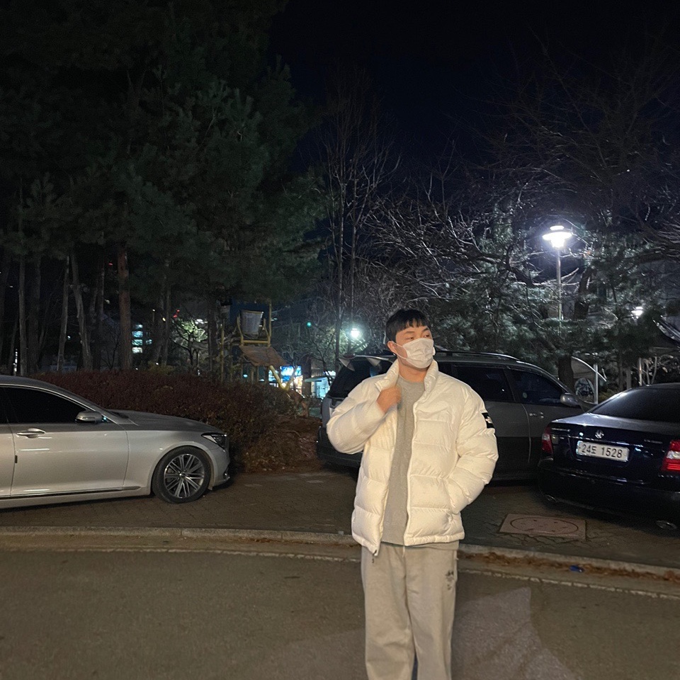 Nike x Supreme Air Force 1 Low White, Nike x Stussy NRG ZR Fleece Pants Heather Grey - Asia 착용 스타일