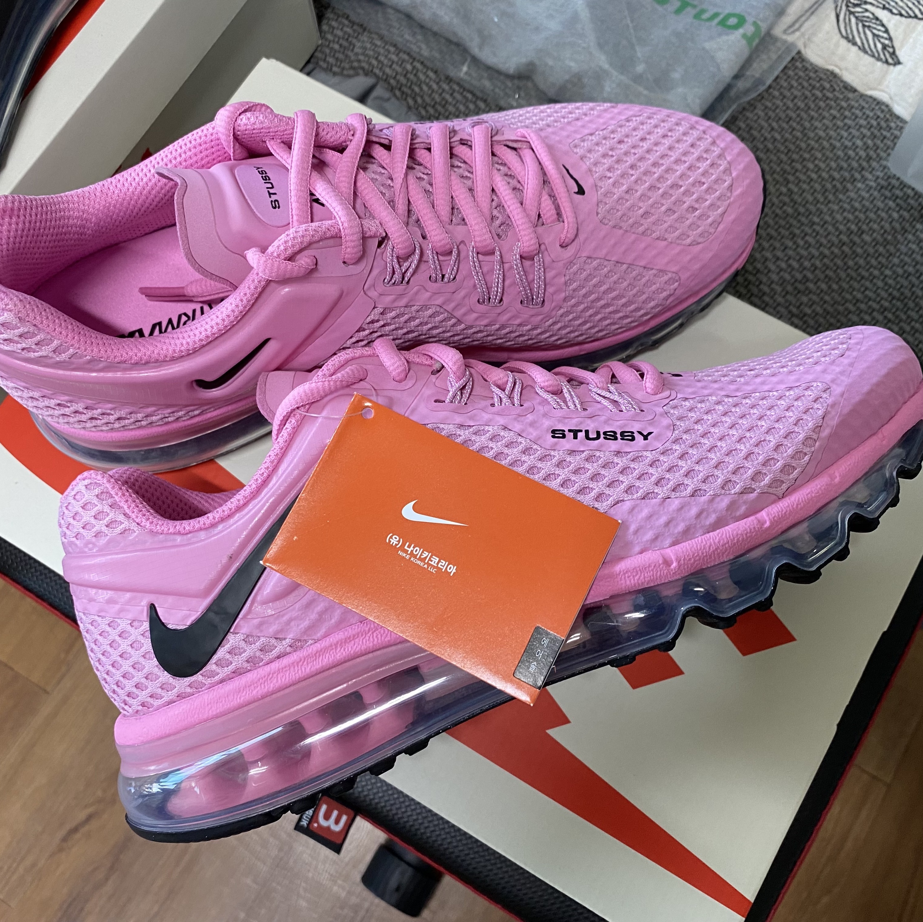 Nike x Stussy Air Max 2013 Psychic Pink 착용 스타일 - 2