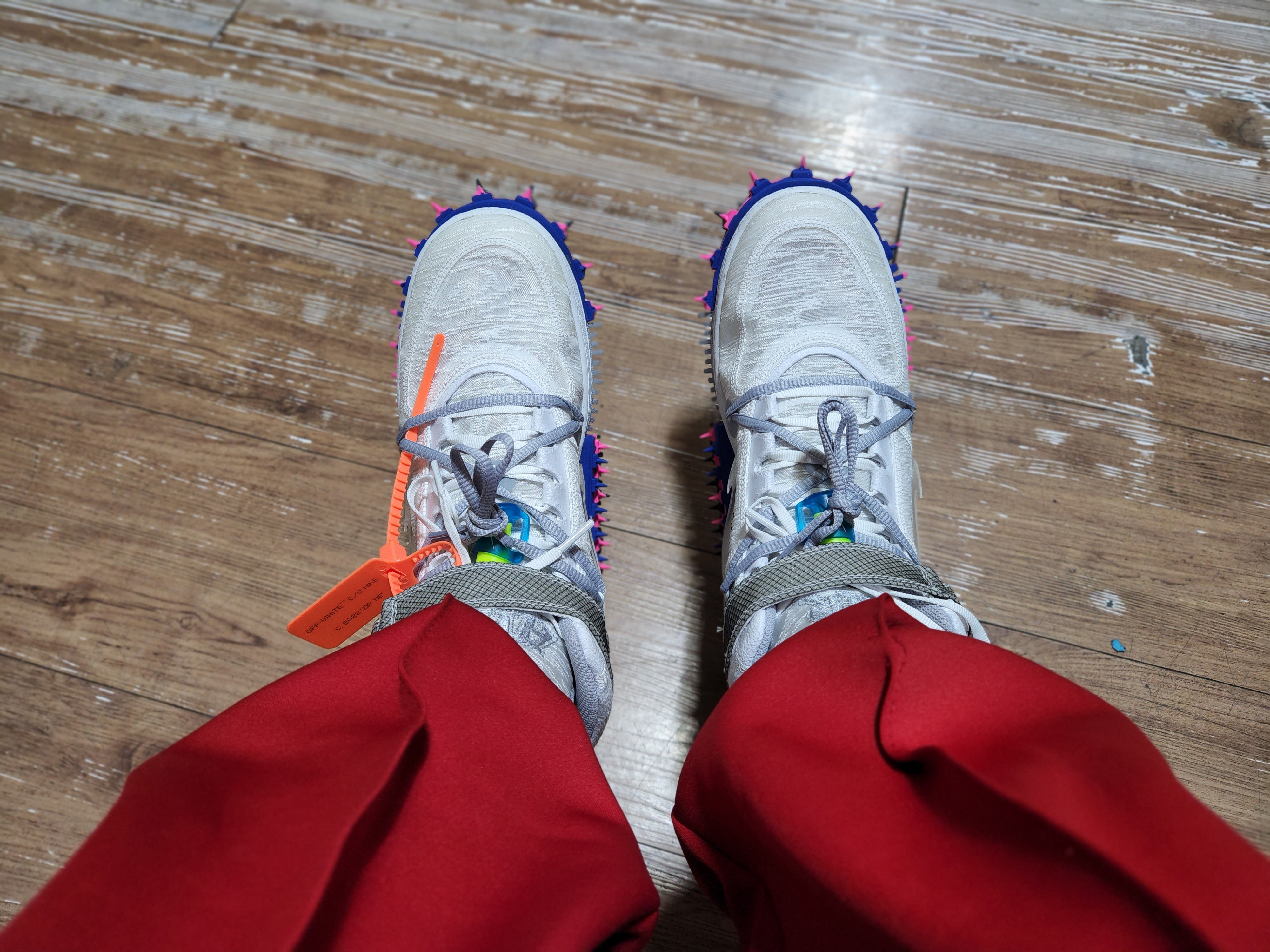 Nike x Off-White Air Force 1 Mid SP White 착용 스타일 - 1