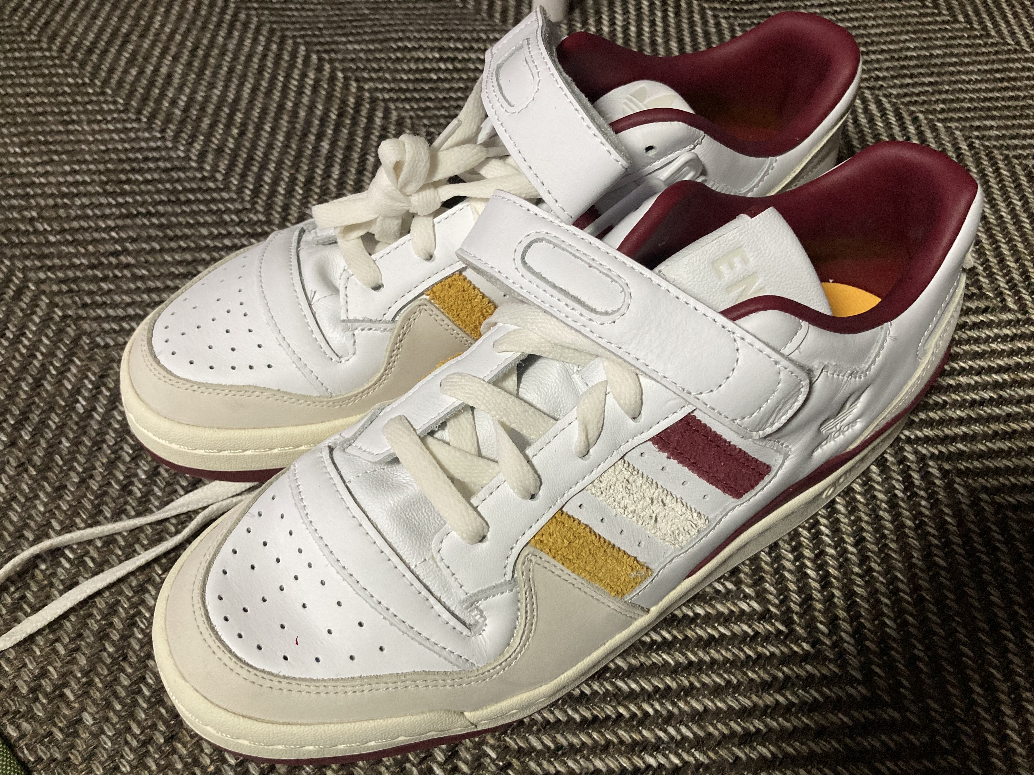 Adidas x END. Forum Low Varsity 착용 스타일 - 1