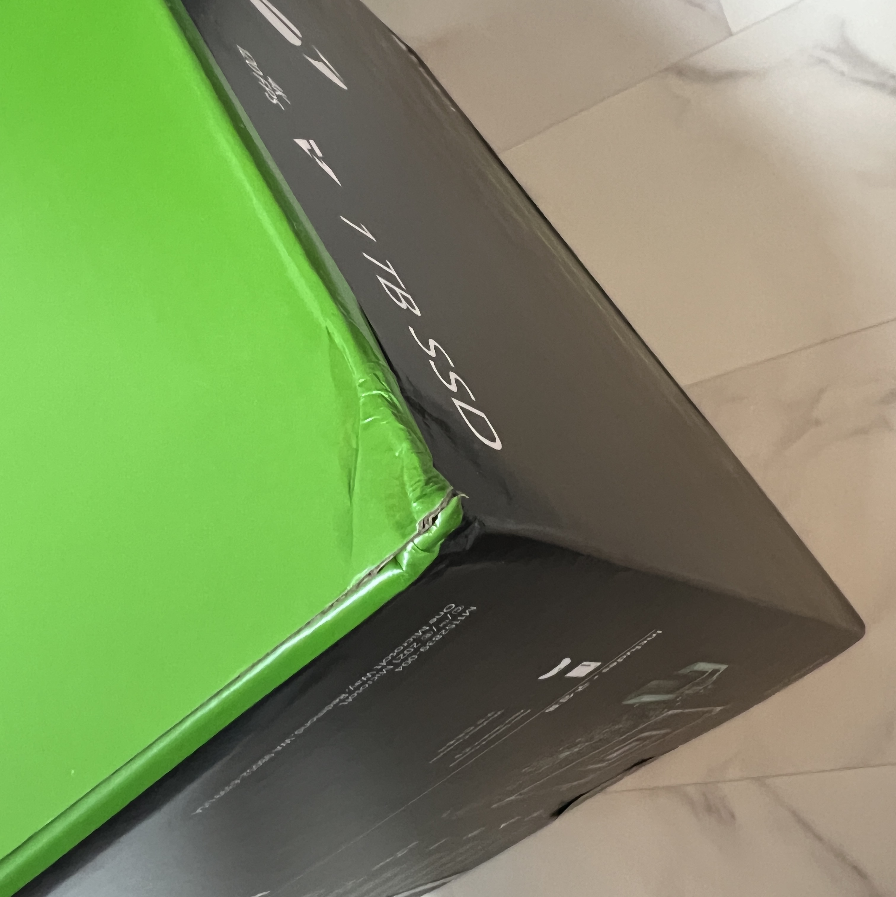 Xbox Series X (220V) 착용 스타일 - 1