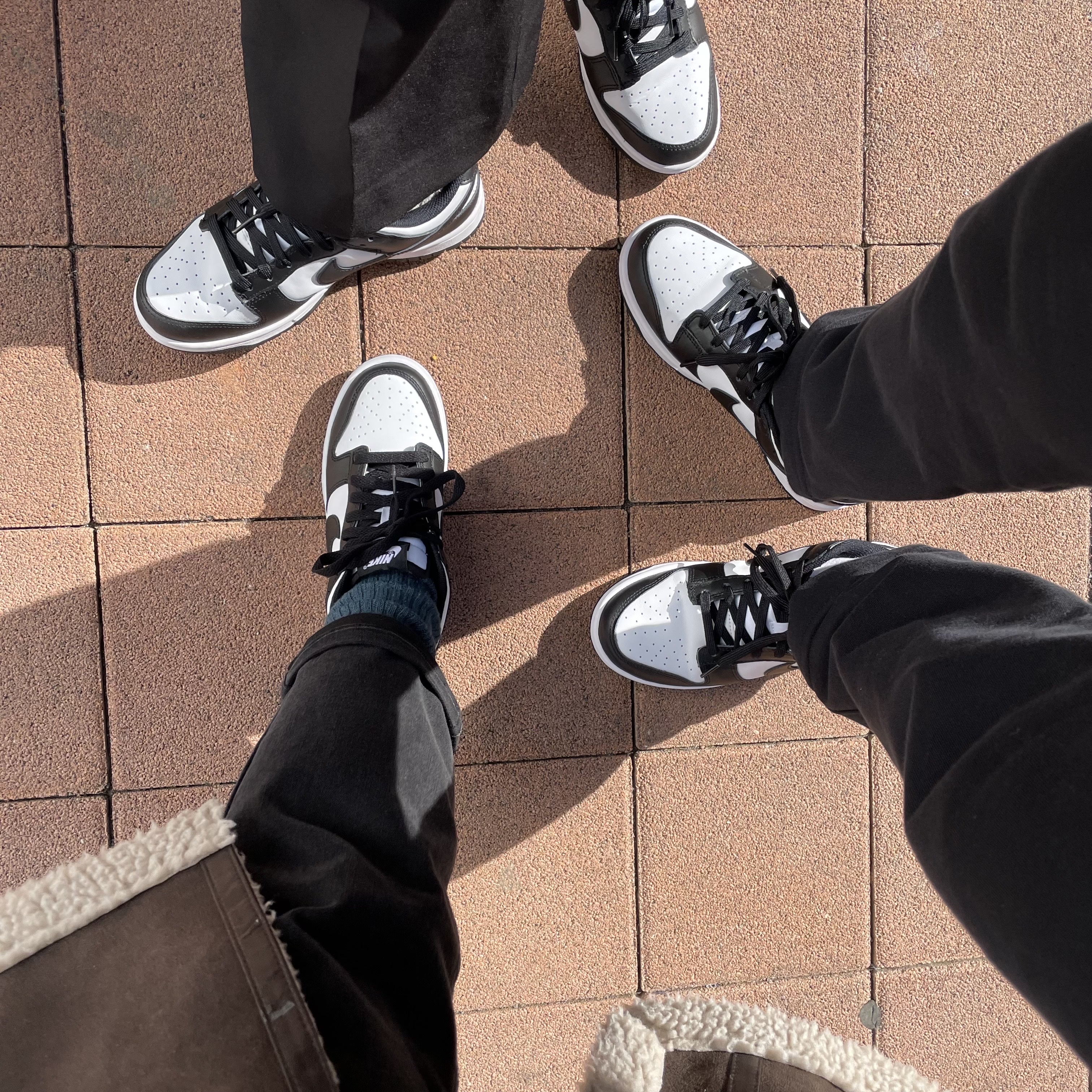 Nike Dunk Low Retro Black 착용 스타일