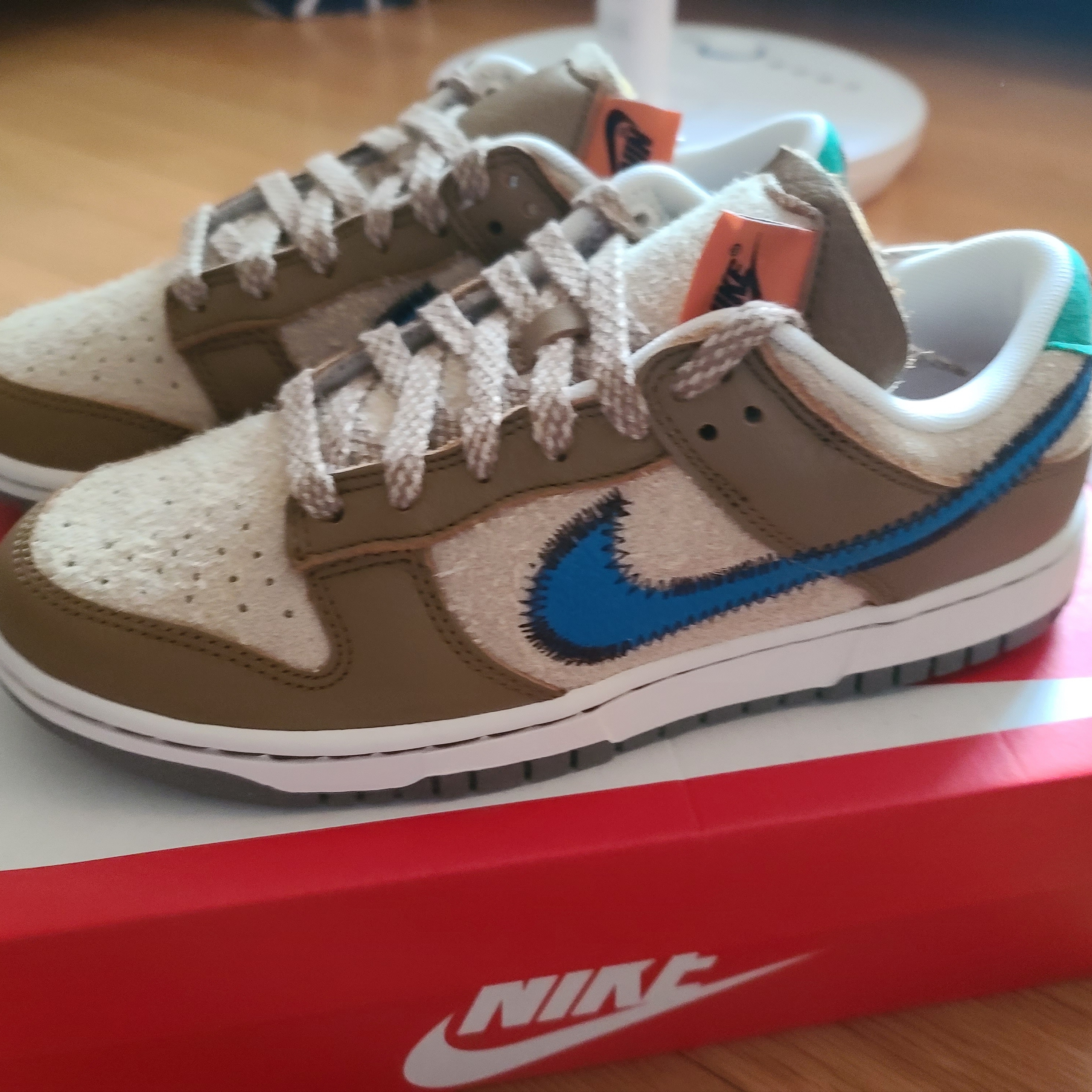 Nike x Size? Dunk Low Dark Driftwood Photo Blue 착용 스타일 - 2