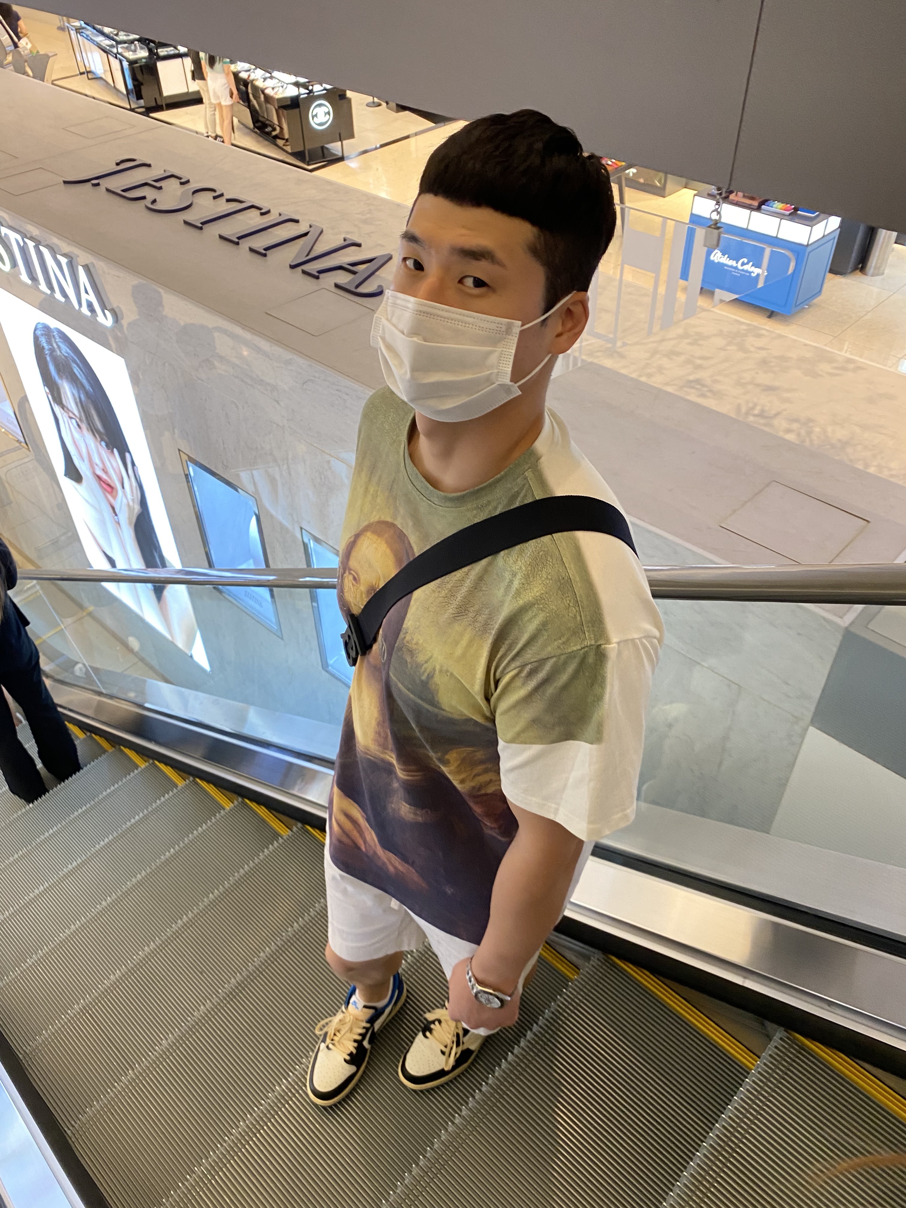 Supreme x Stone Island S/S Top Mona Lisa - 22SS, Jordan 1 x Travis Scott x Fragment Retro Low OG SP Military Blue 착용 스타일 - 2