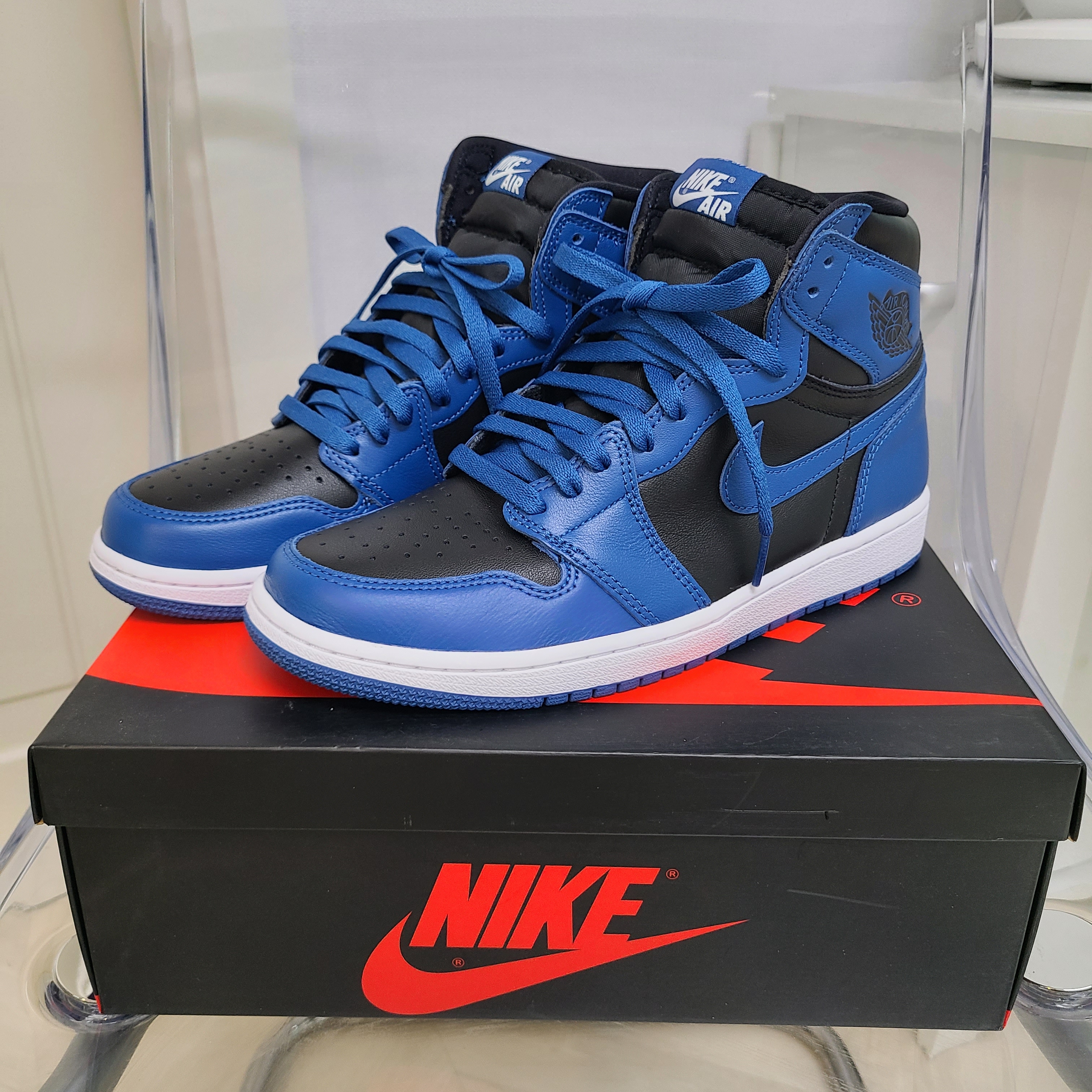 Jordan 1 Retro High OG Dark Marina Blue 착용 스타일 - 1