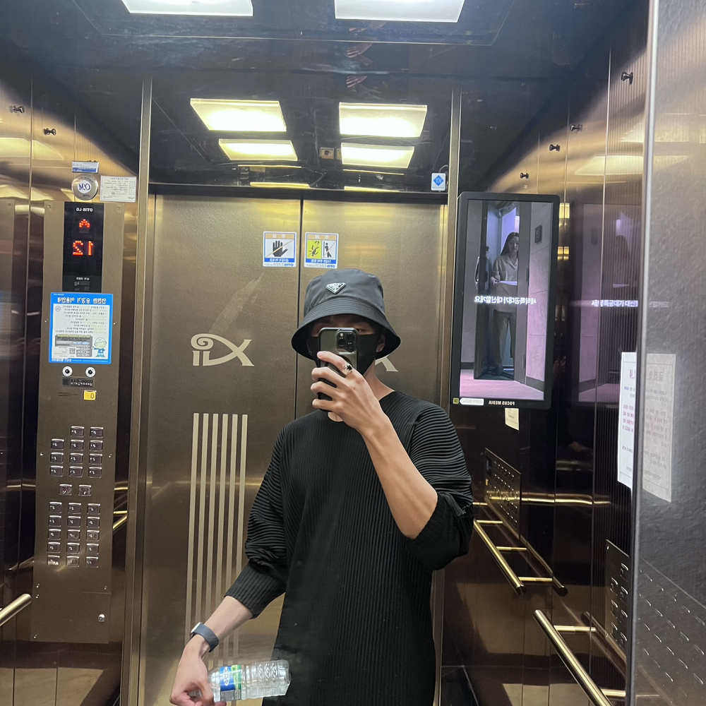 KREAM 프로필 이미지
