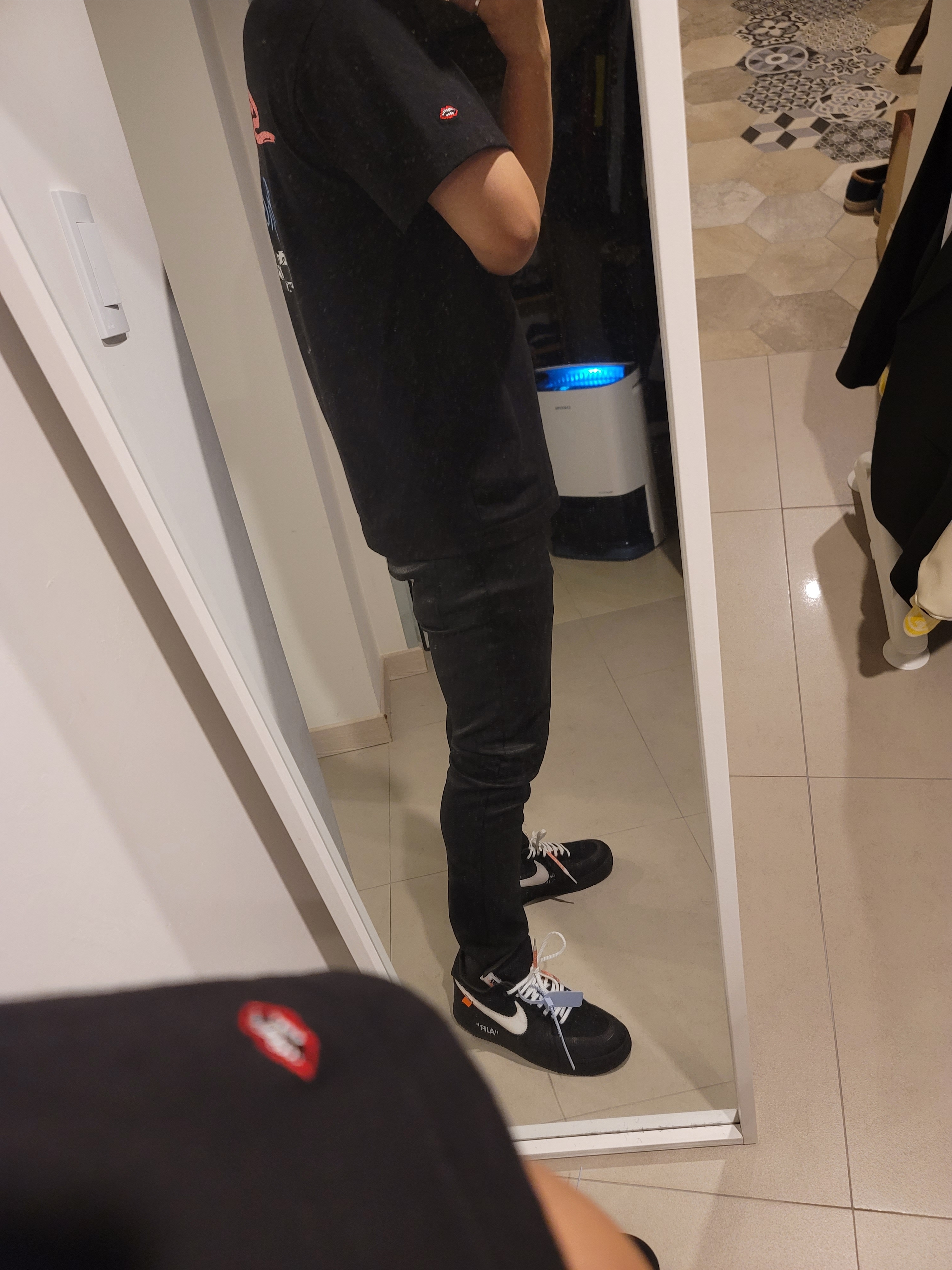 Nike x Off-White Air Force 1 Low Black White, Chrome Hearts Matty Boy Stay Fast T-Shirt Black 착용 스타일