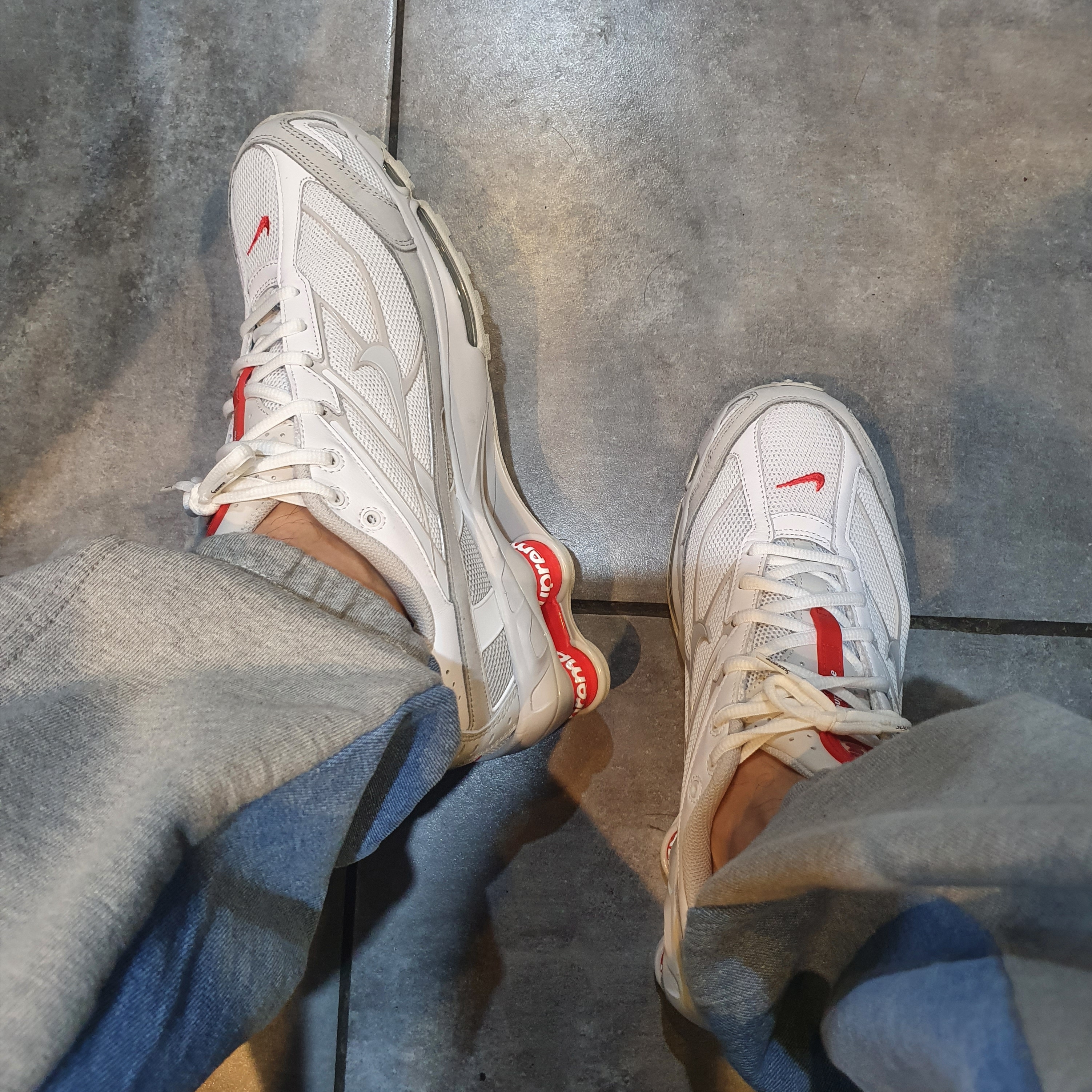 Nike x Supreme Shox Ride 2 SP White 착용 스타일