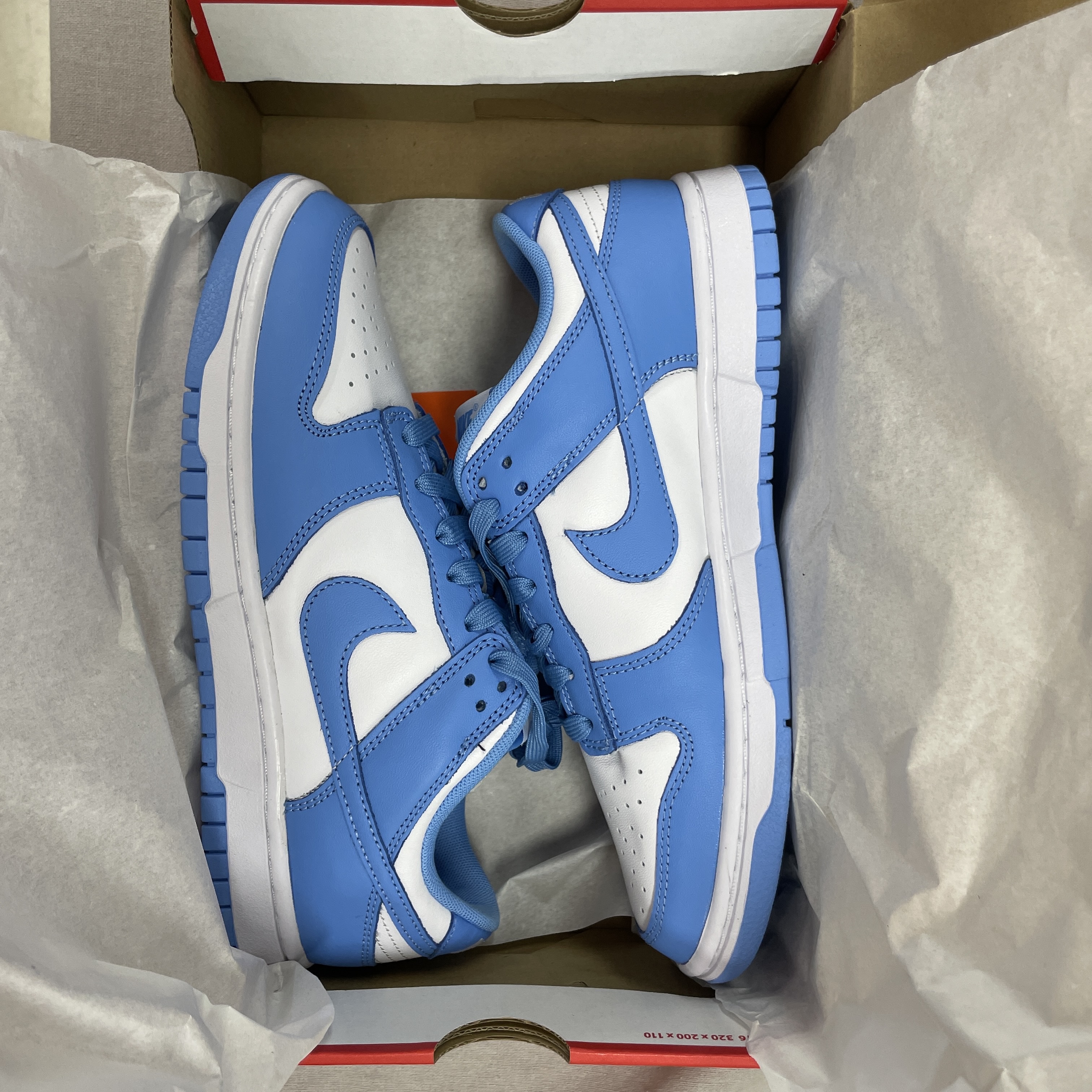 Nike Dunk Low Retro University Blue 착용 스타일 - 2
