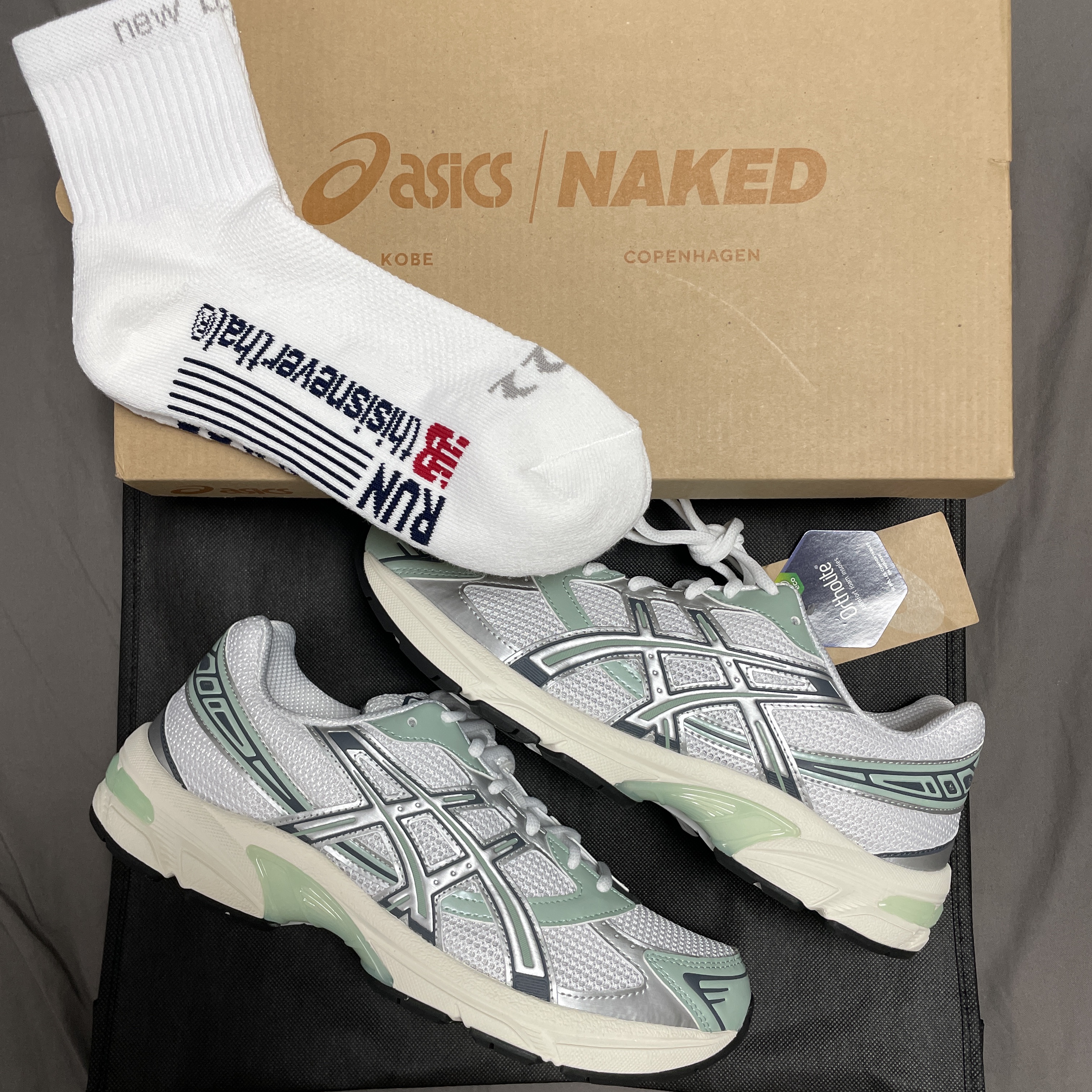 Asics x Naked Gel-1130 White Pure Silver 착용 스타일