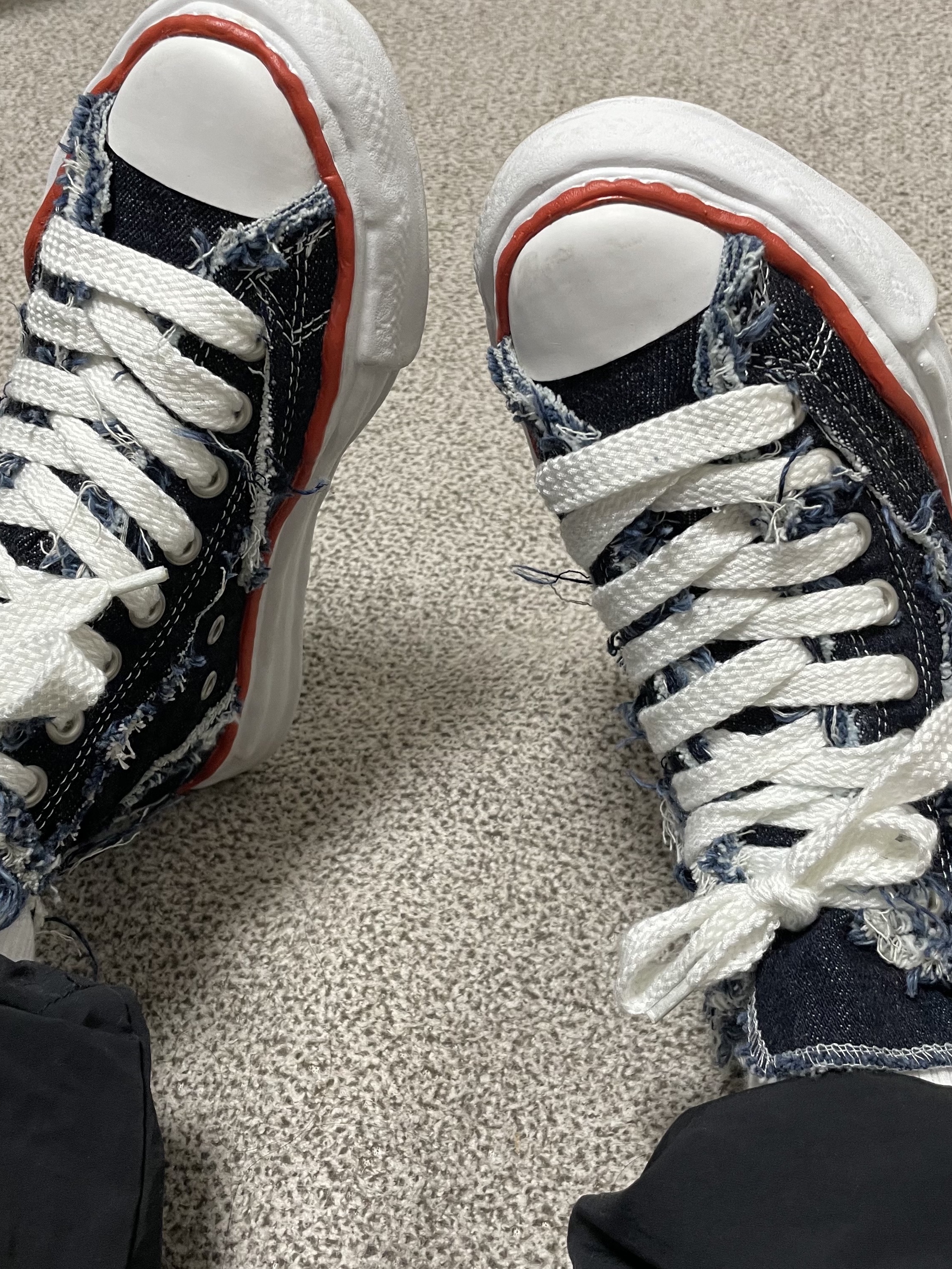 Maison Mihara Yasuhiro x Nigel Cabourn High Cut Sneakers One Wash 12oz Denim 착용 스타일 - 2