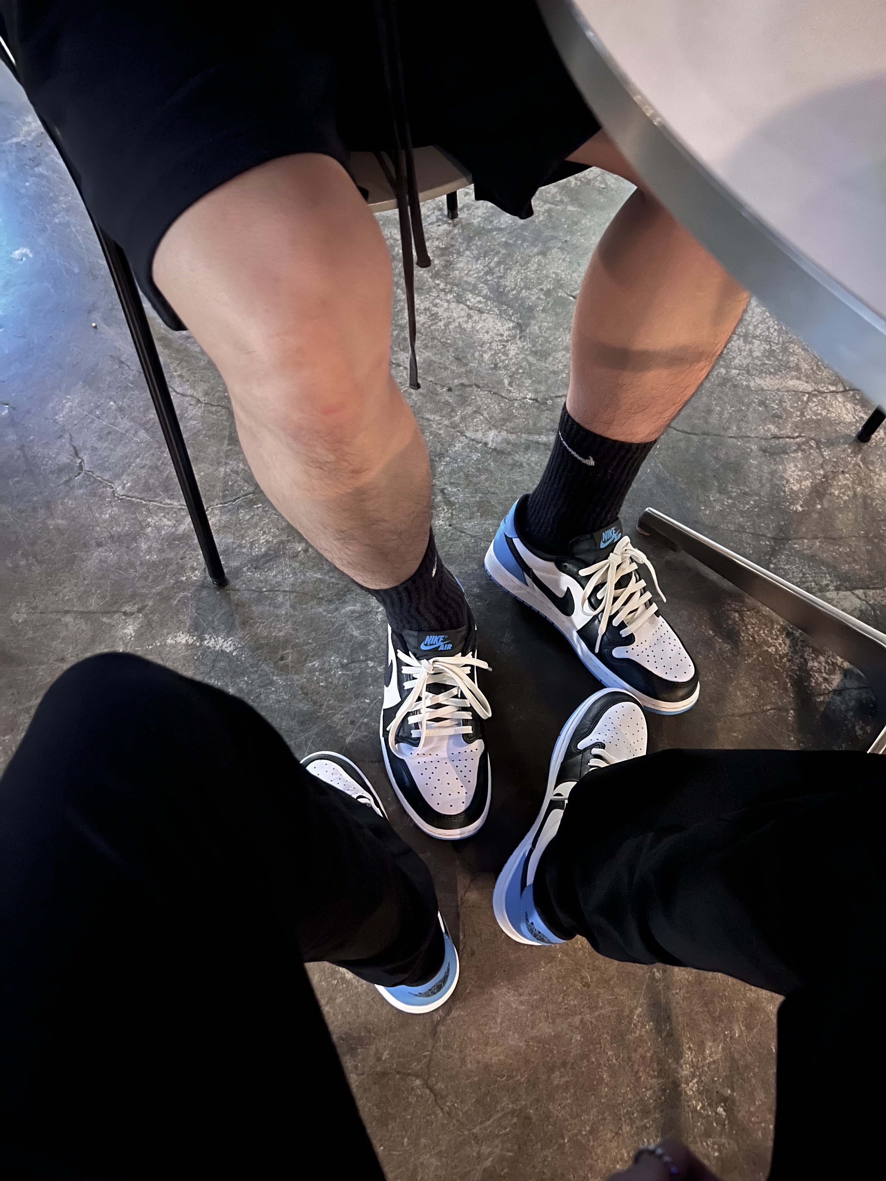 Jordan 1 Retro Low OG Black and Dark Powder Blue, (W) Jordan 1 Retro Low OG Black and Dark Powder Blue 착용 스타일 - 4