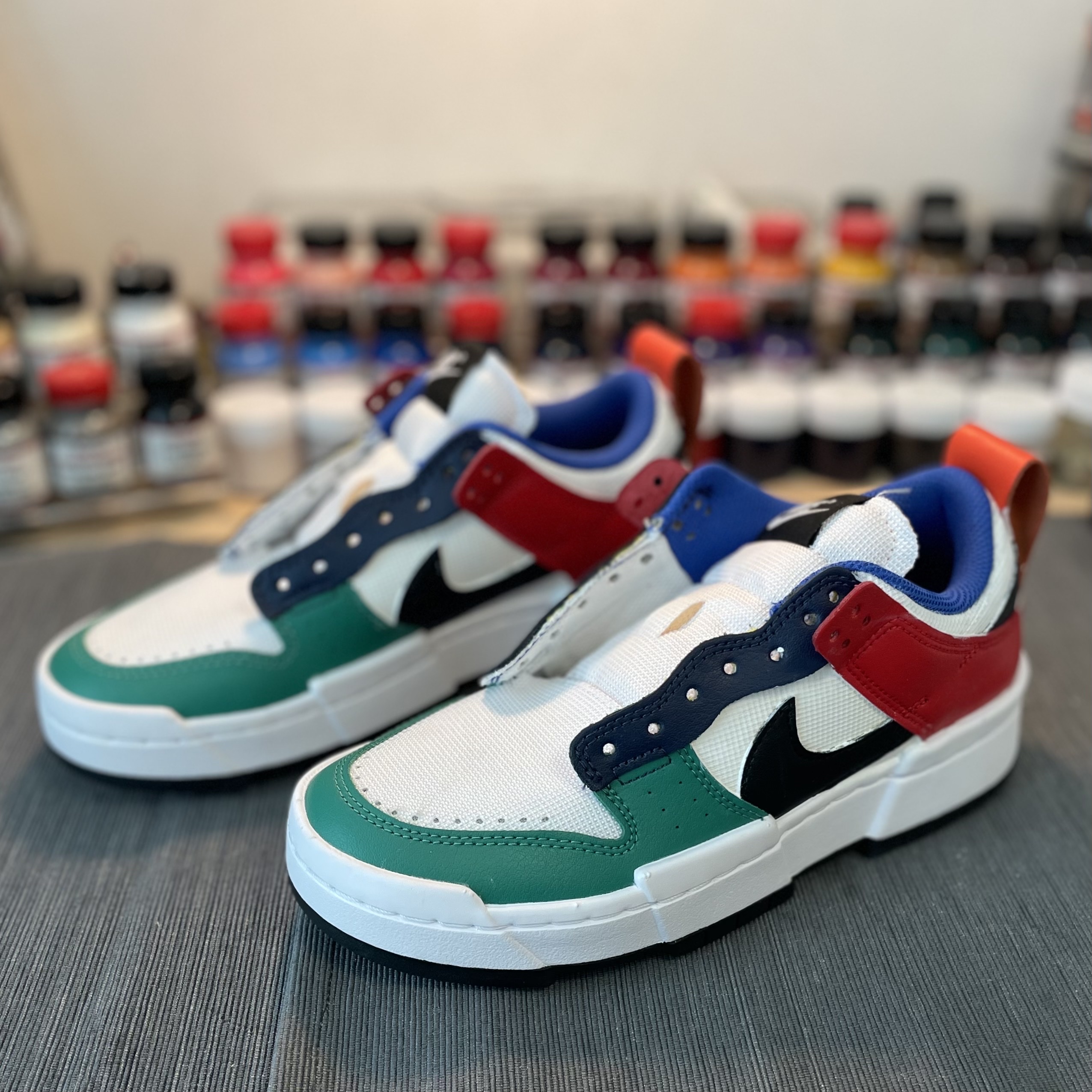 (W) Nike Dunk Low Disrupt Multi-Color, (W) Nike Dunk Low Disrupt Black White 착용 스타일 - 3