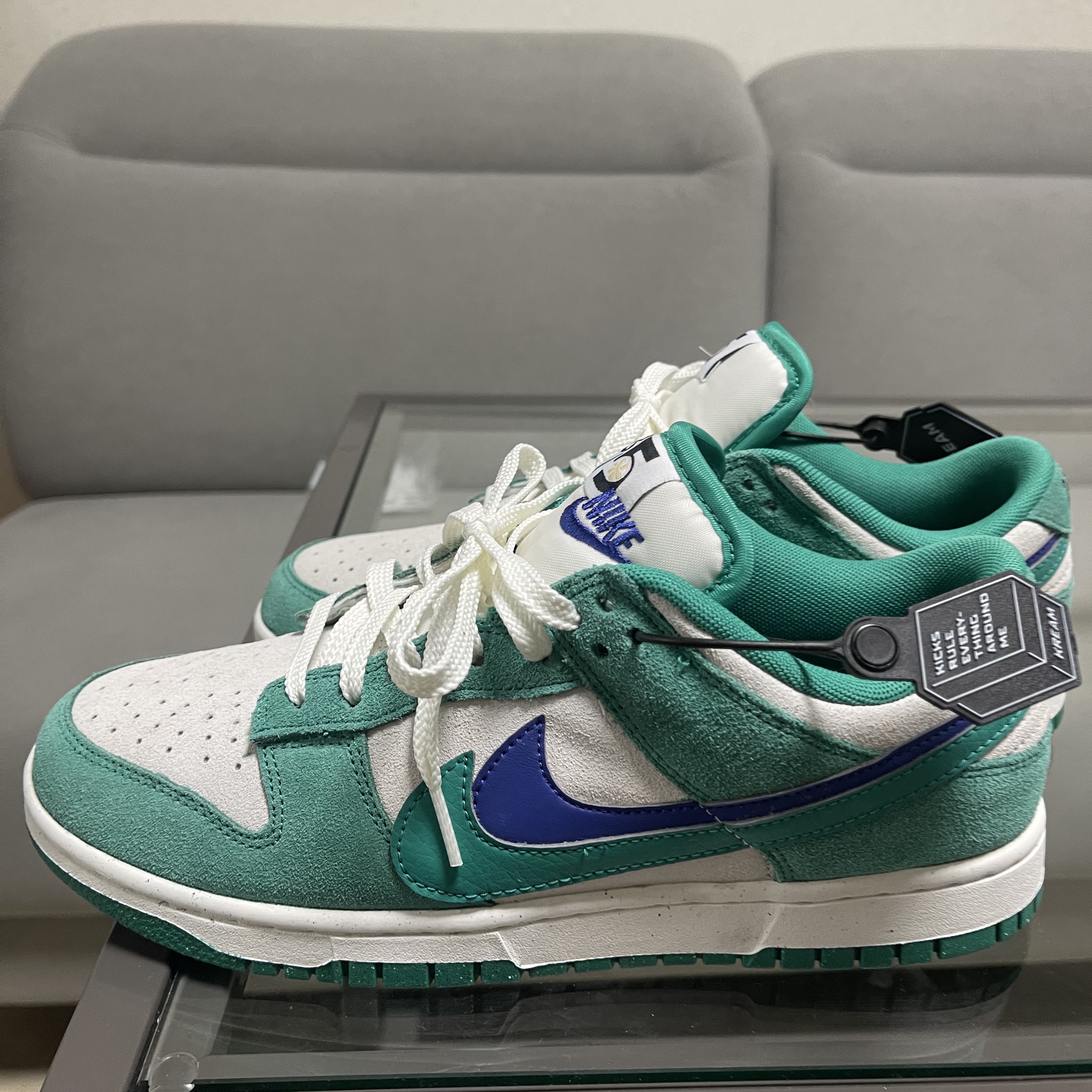 (W) Nike Dunk Low SE 85 Neptune Green and Sail 착용 스타일 - 2