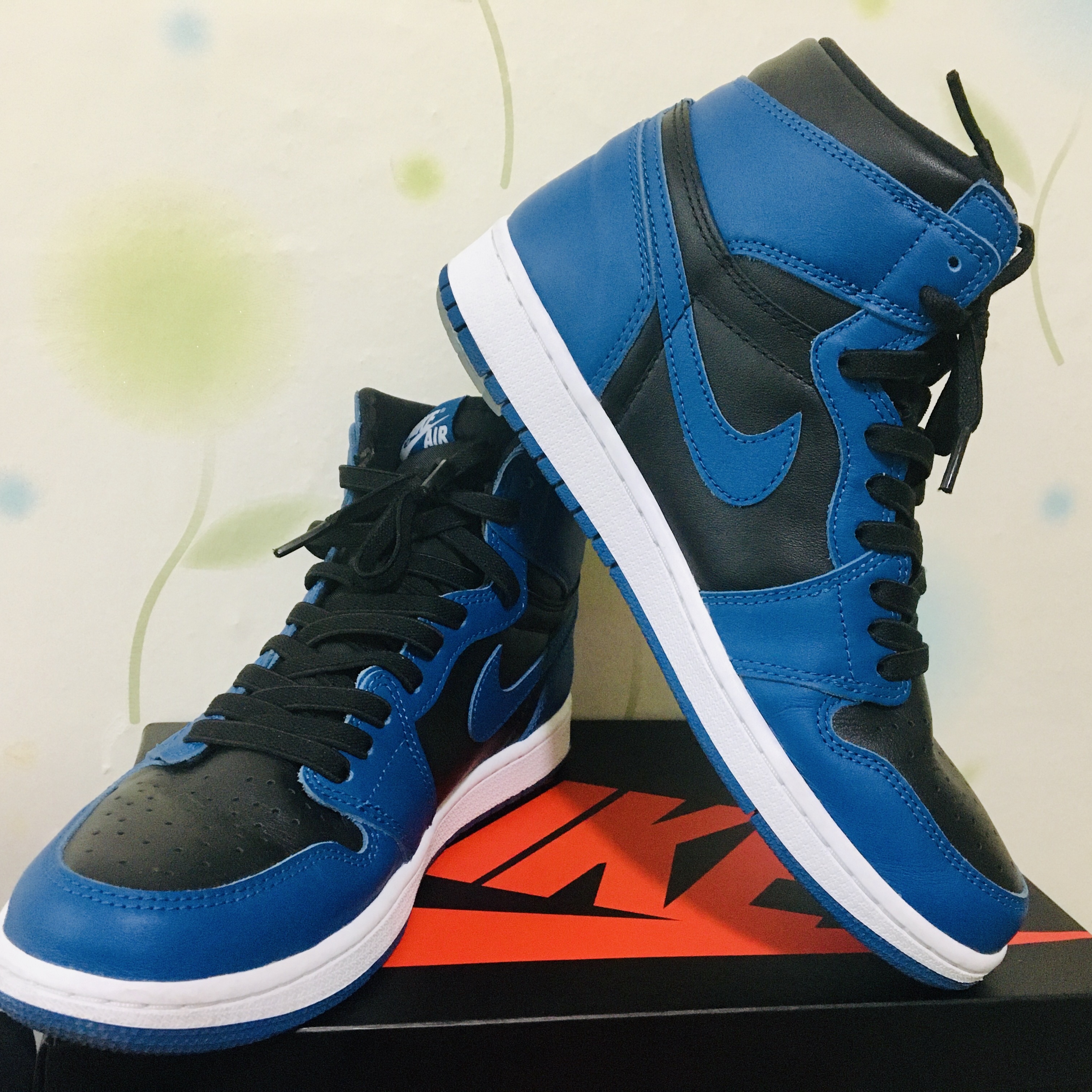 Jordan 1 Retro High OG Dark Marina Blue 착용 스타일