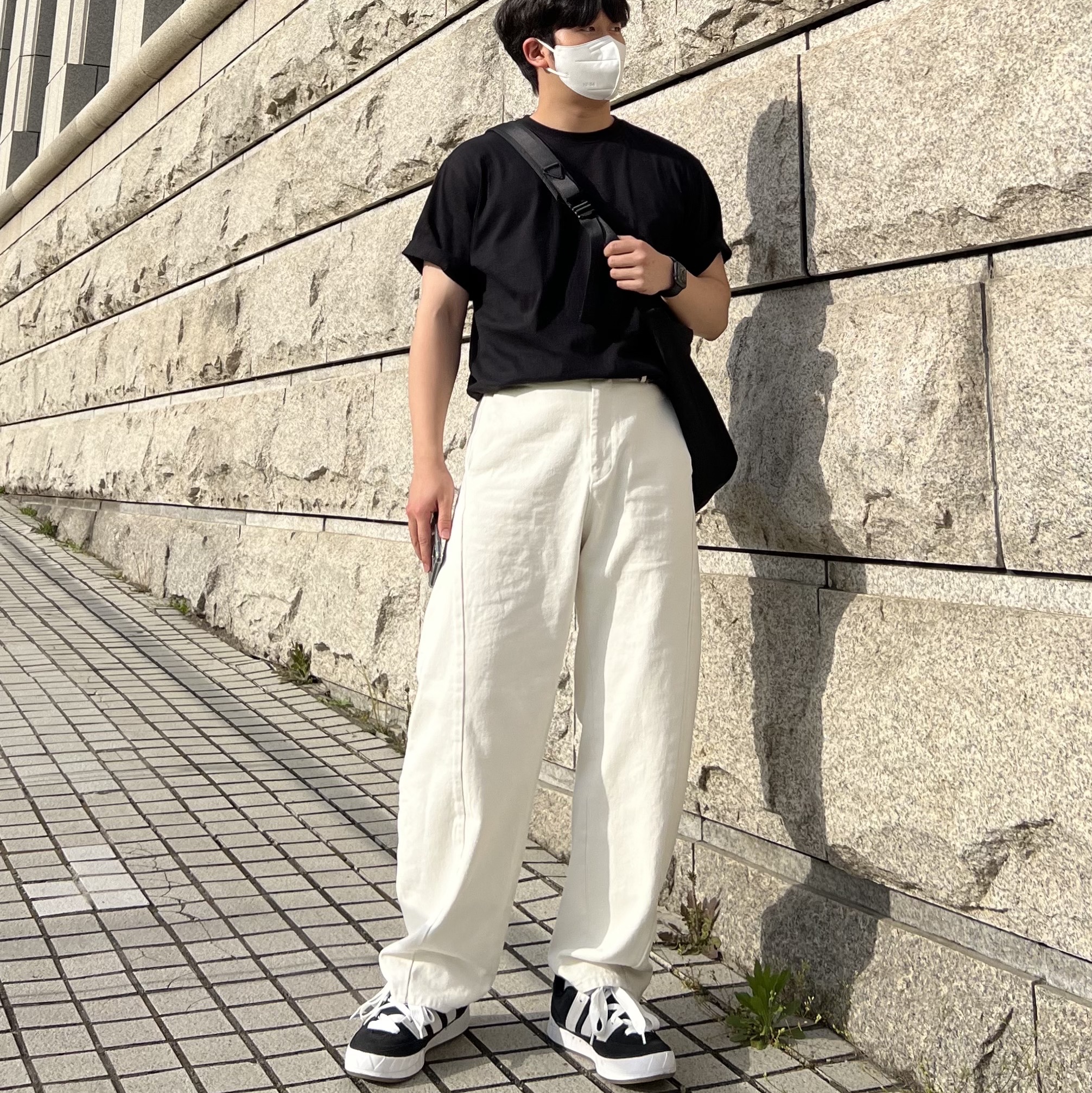 Adidas Adimatic Core Black 착용 스타일 - 3