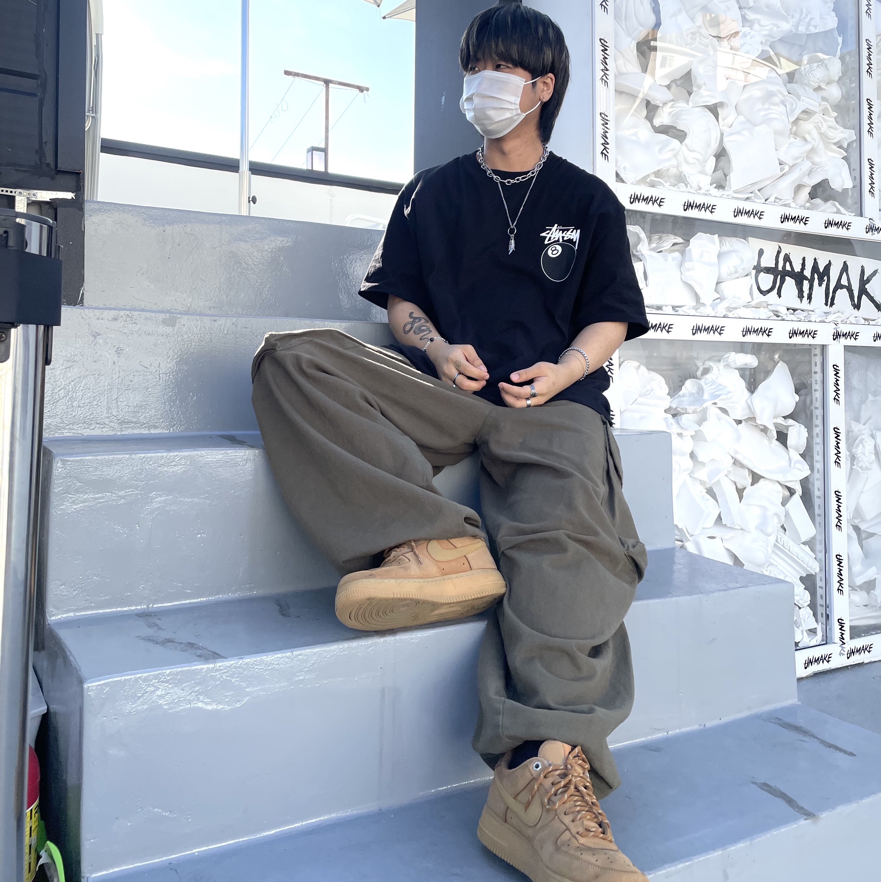 Nike Air Force 1 '07 WB Flax, Stussy 8 Ball T-Shirt Black - 22SS 착용 스타일 - 1