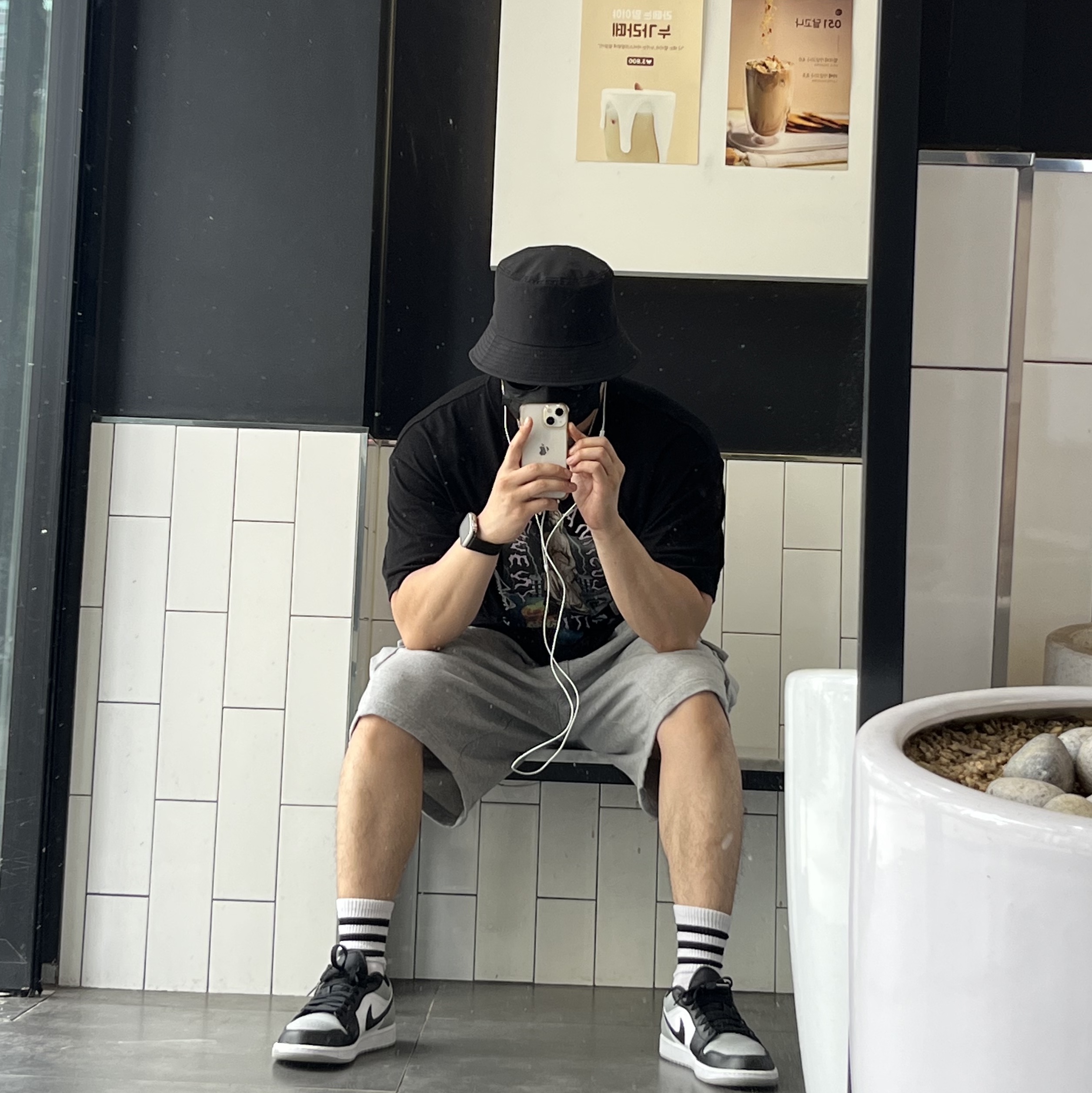 Jordan 1 Low Light Smoke Grey Black 착용 스타일