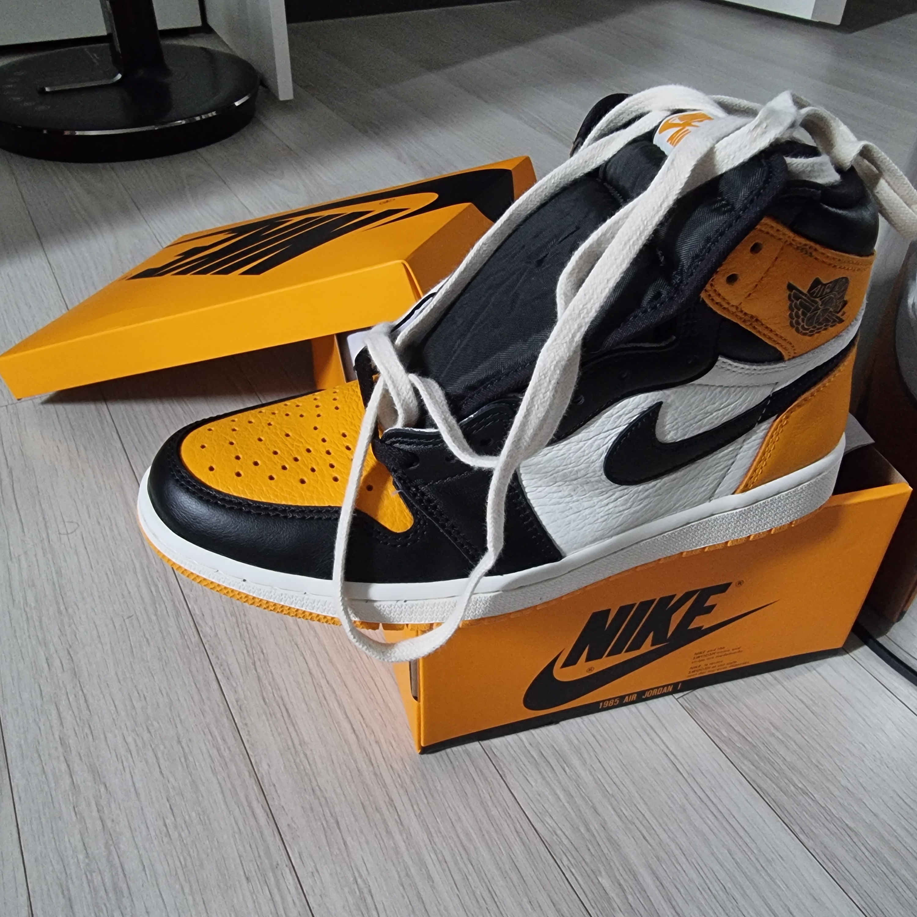 Jordan 1 Retro High OG Taxi 착용 스타일