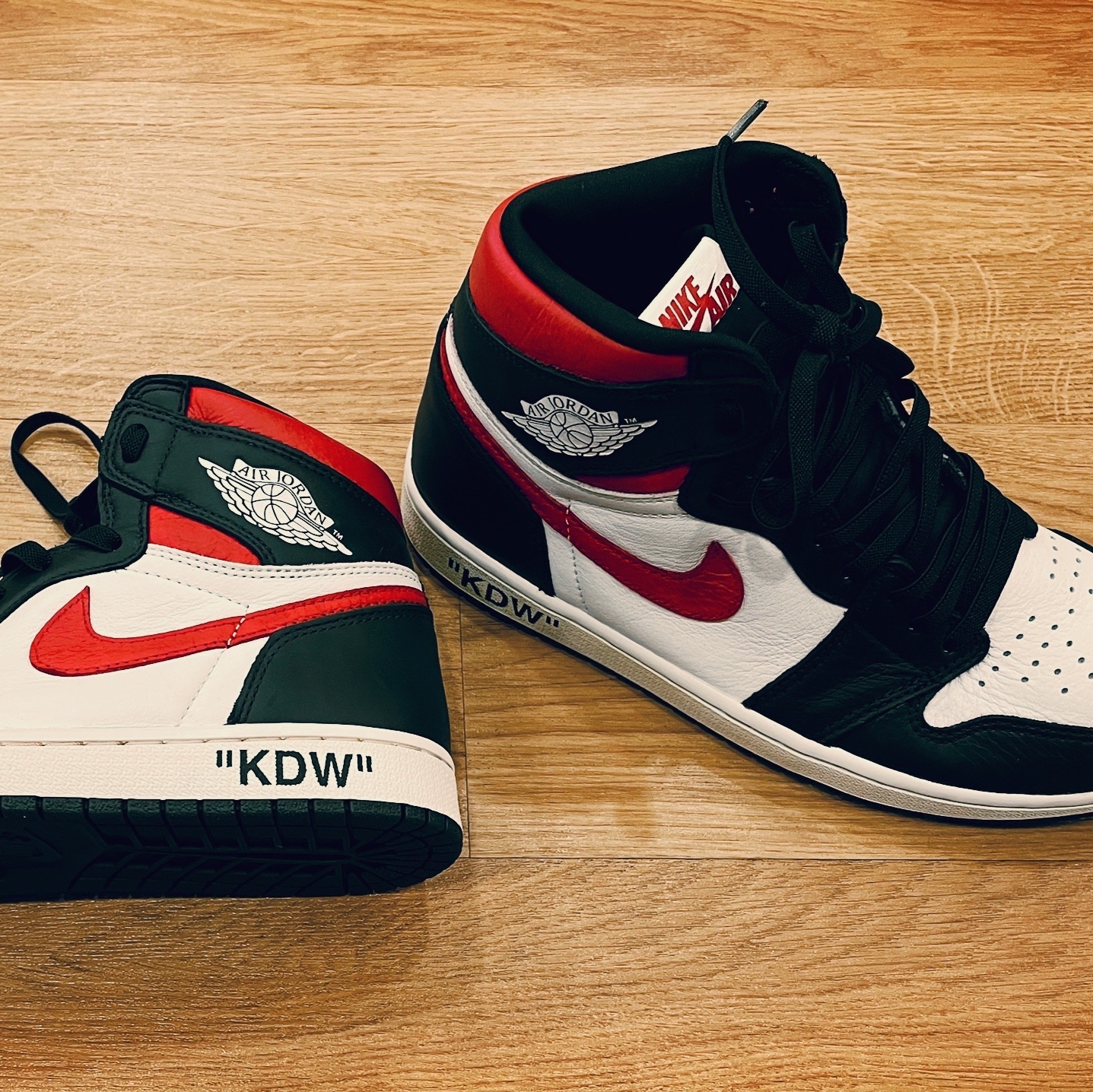 Jordan 1 Retro High OG Light Fusion Red 착용 스타일