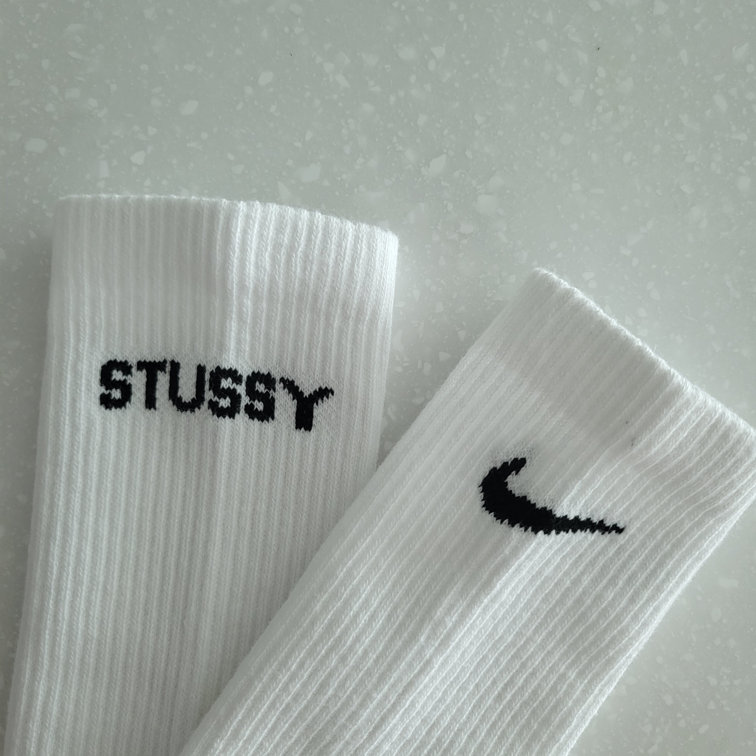 Nike x Stussy NRG Crew Socks White Black 착용 스타일