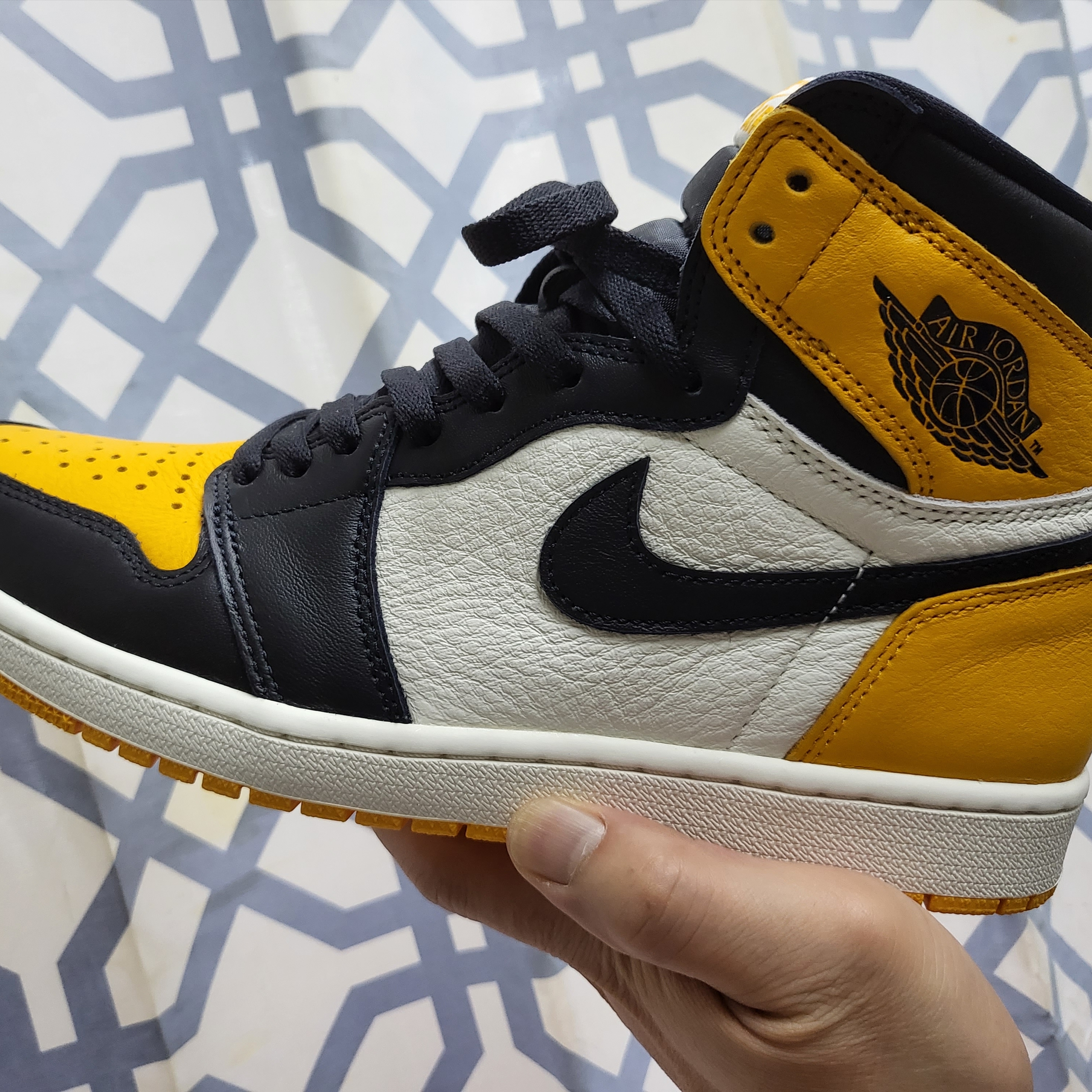 Jordan 1 Retro High OG Taxi 착용 스타일 - 4