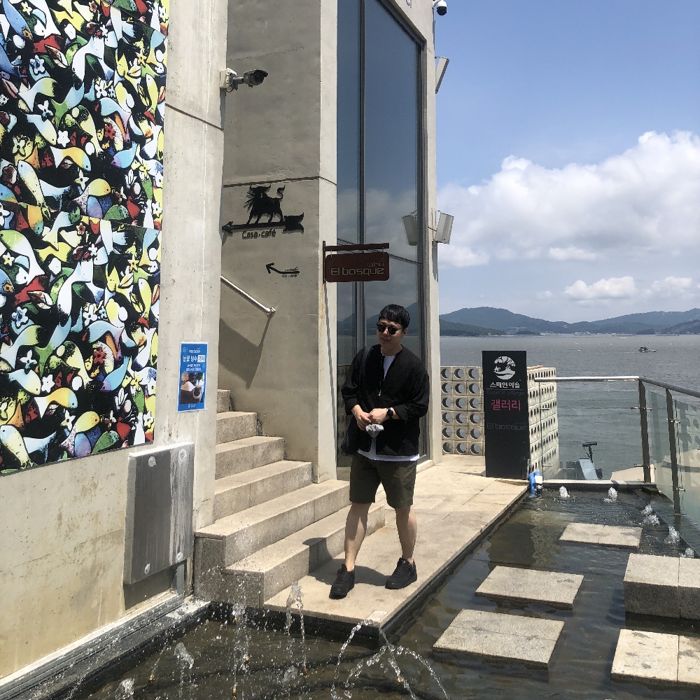 KREAM 프로필 이미지