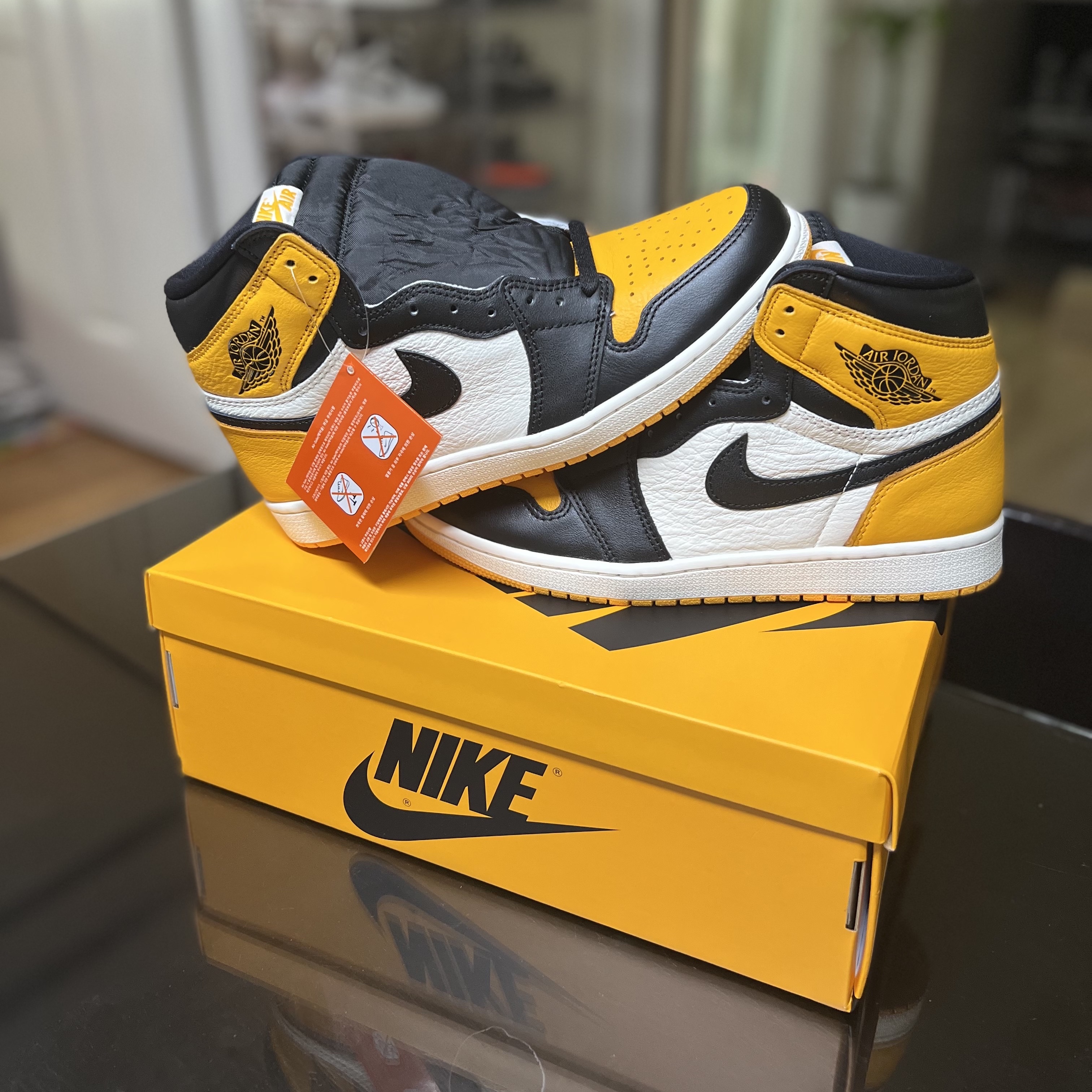 Jordan 1 Retro High OG Taxi 착용 스타일 - 1