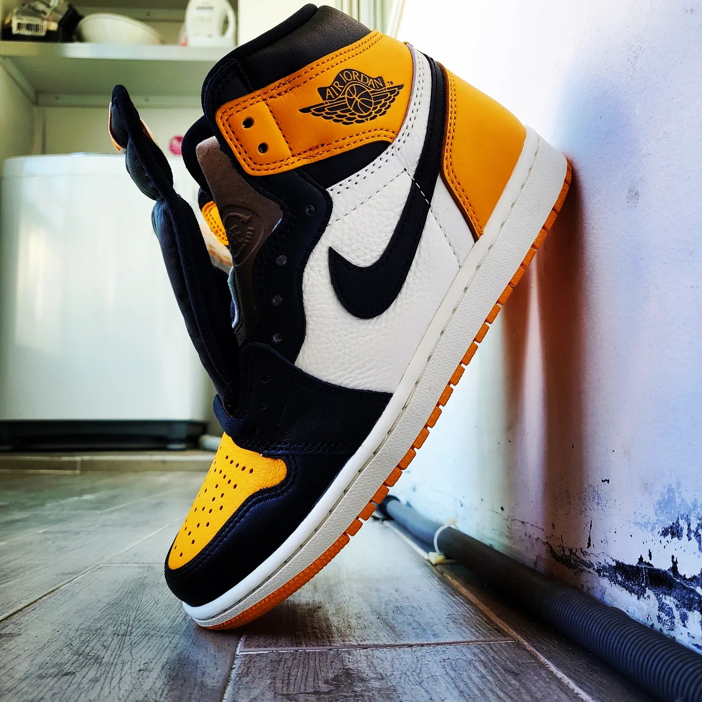 Jordan 1 Retro High OG Taxi 착용 스타일 - 1