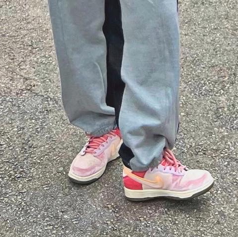 Nike x Social Status Dunk Mid Free Lunch Strawberry Milk 착용 스타일 - 2