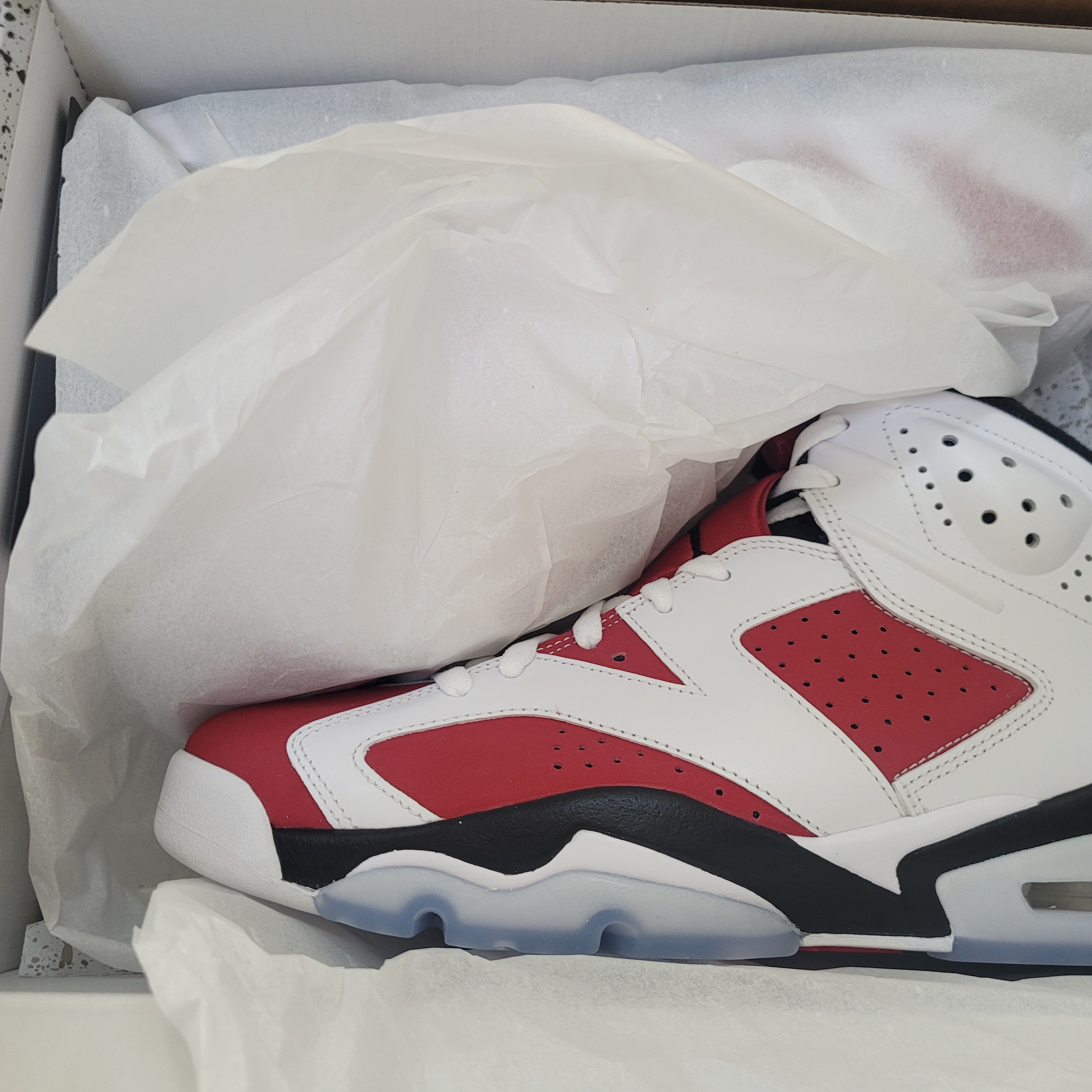 Jordan 6 Retro Carmine 2021 착용 스타일 - 1