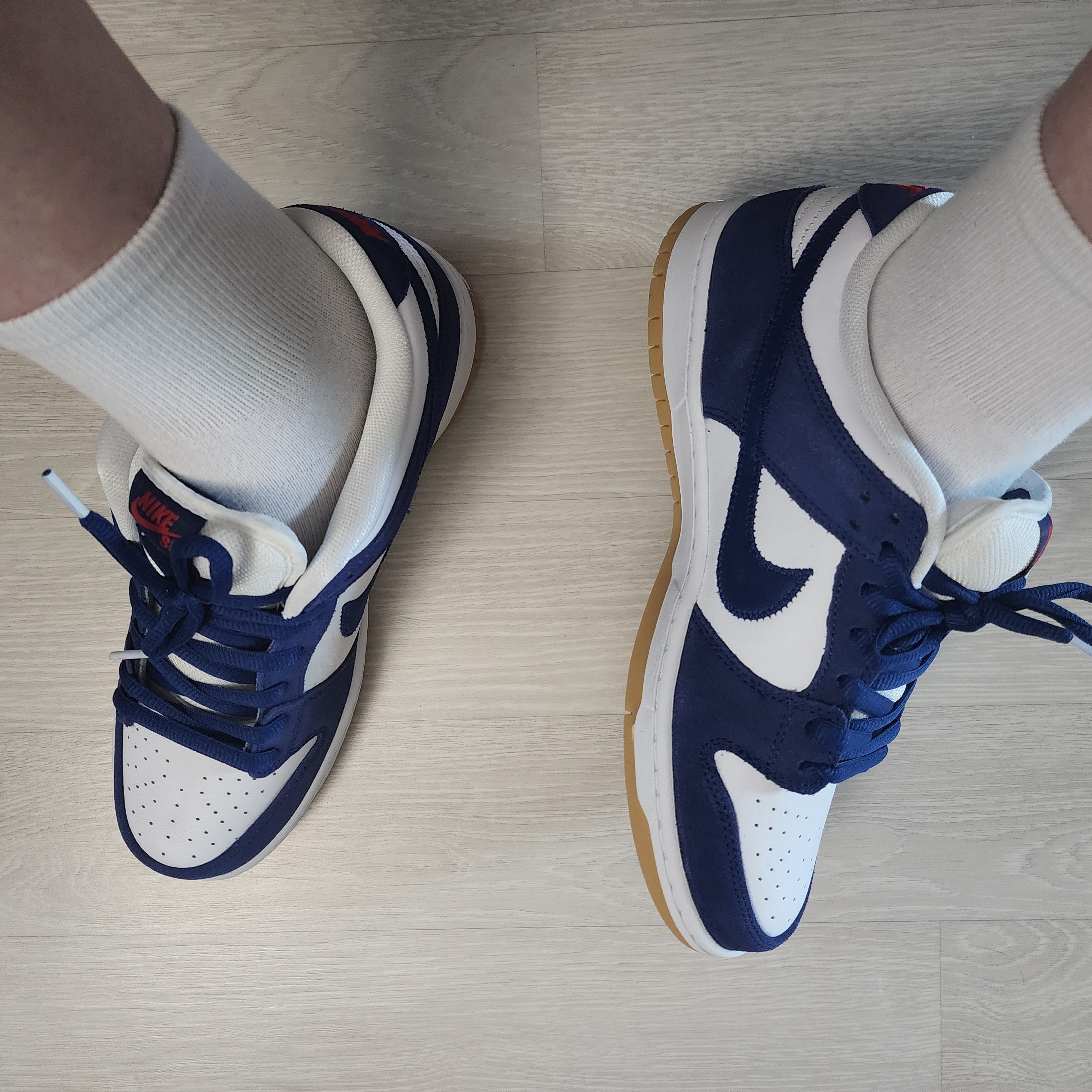 Nike SB Dunk Low Pro Premium Deep Royal Blue 착용 스타일