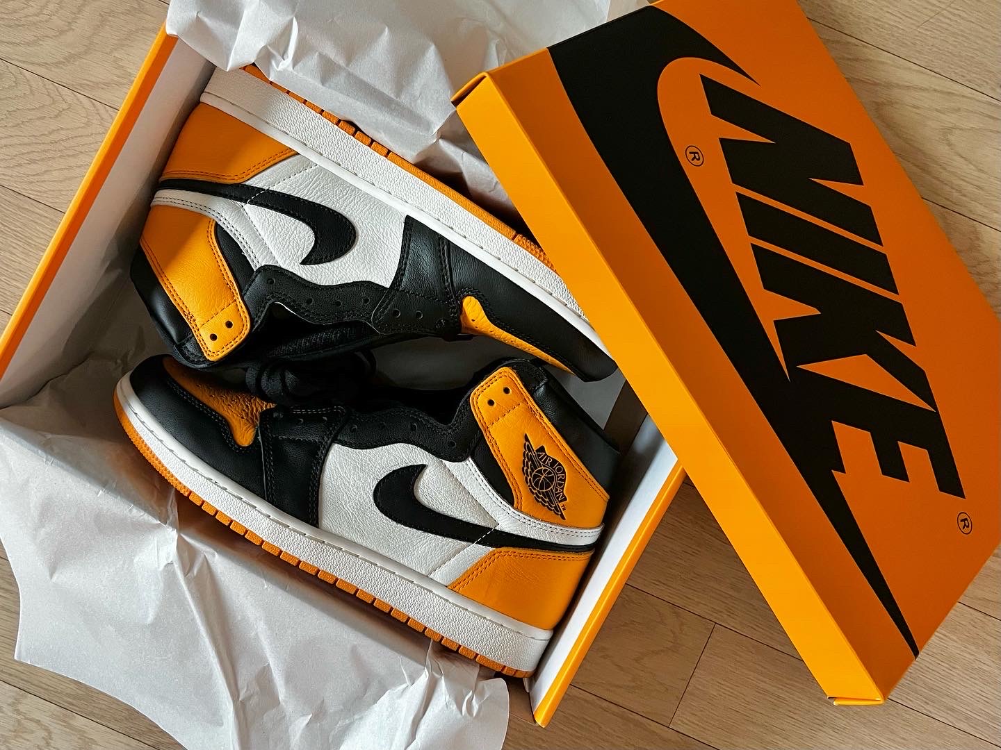 Jordan 1 Retro High OG Taxi 착용 스타일 - 1