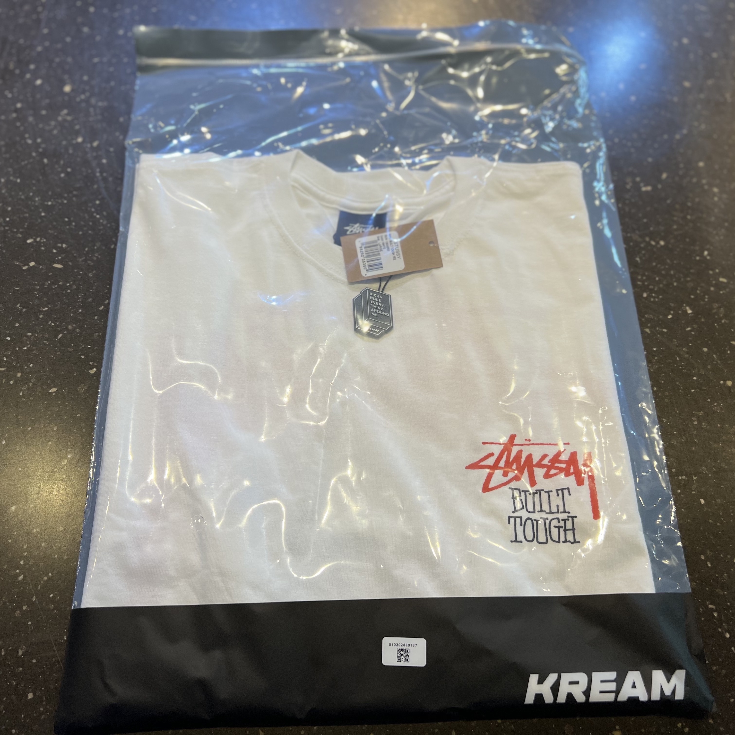 Stussy Built Tough T-Shirt White 착용 스타일