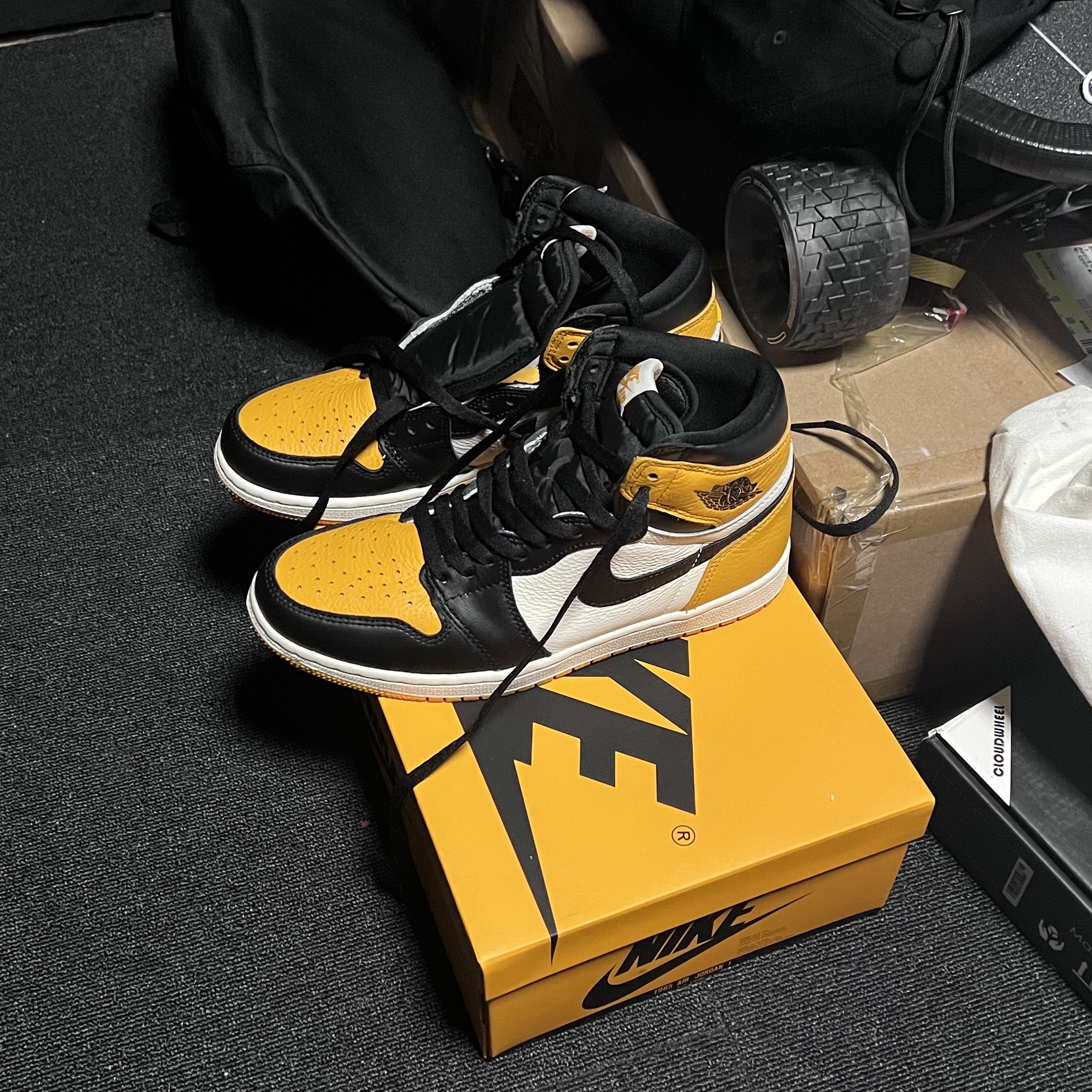 Jordan 1 Retro High OG Taxi 착용 스타일 - 2