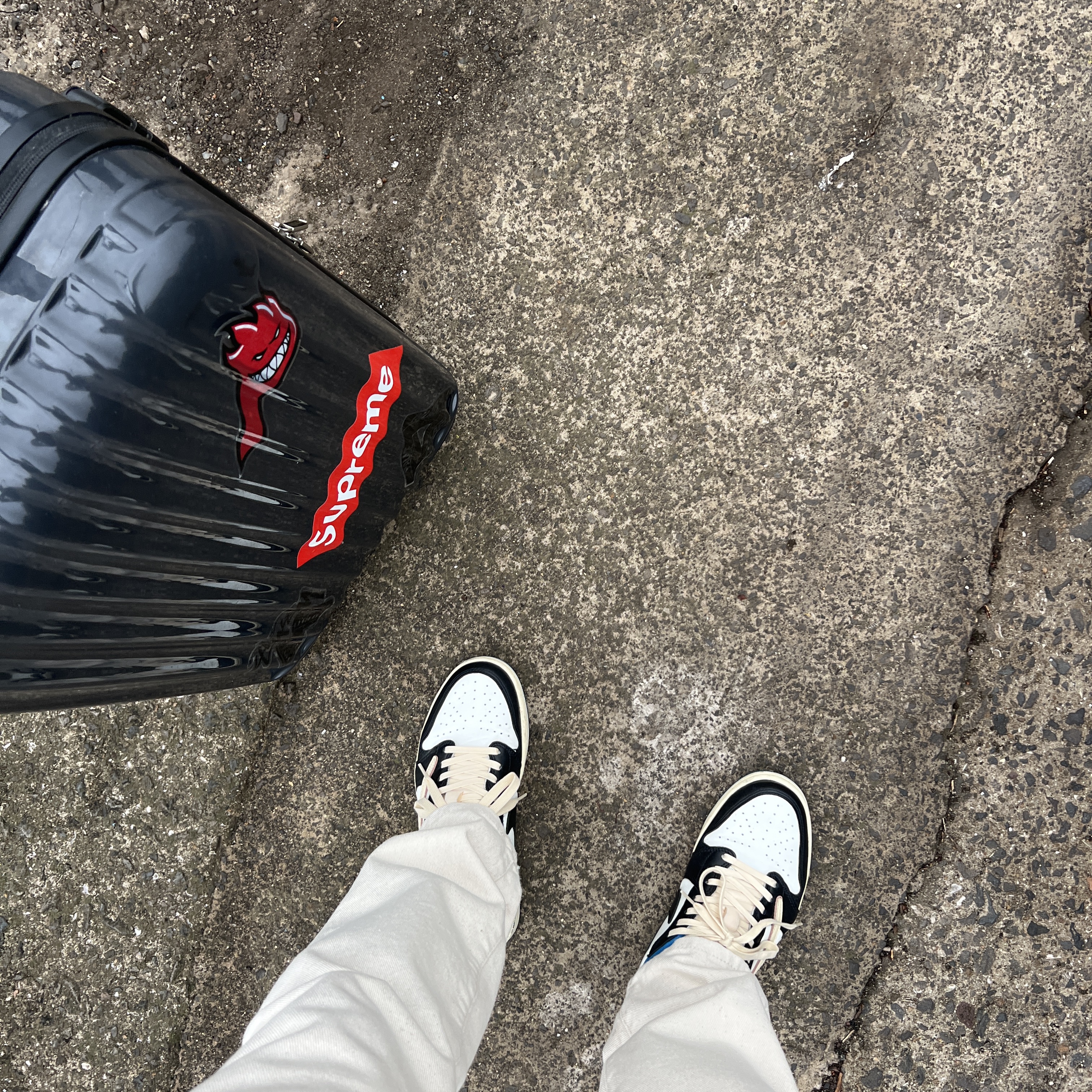 Jordan 1 x Travis Scott x Fragment Retro Low OG SP Military Blue 착용 스타일