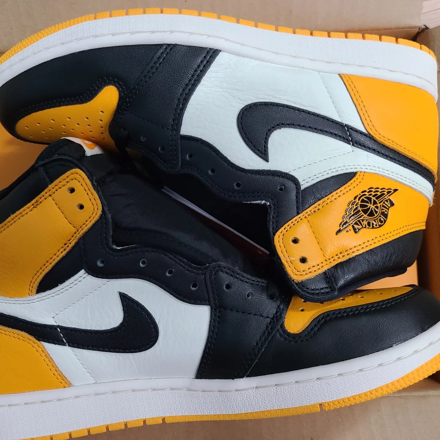 Jordan 1 Retro High OG Taxi 착용 스타일 - 3