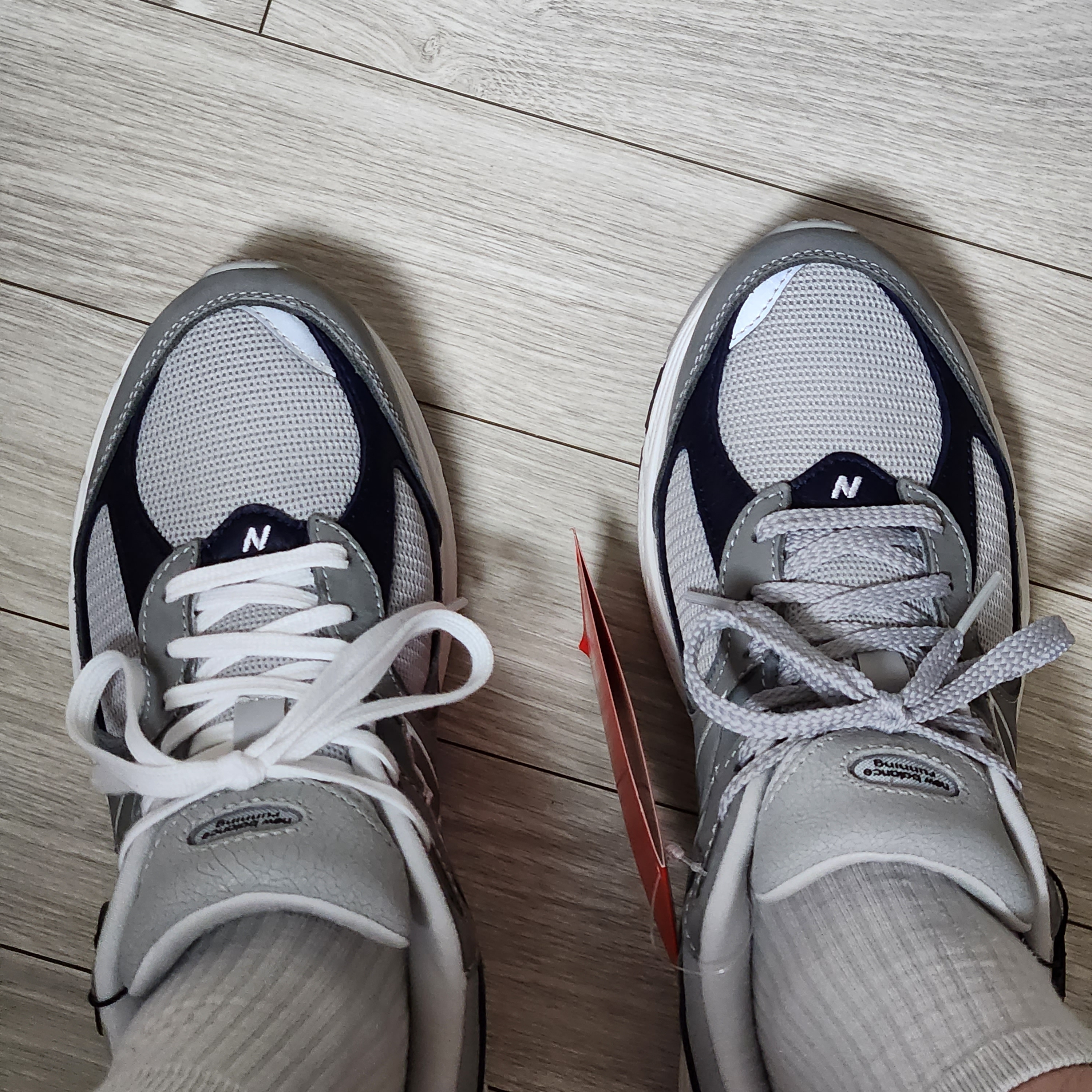 New Balance x Thisisneverthat 2002R 2022 Downtown Run 착용 스타일 - 2