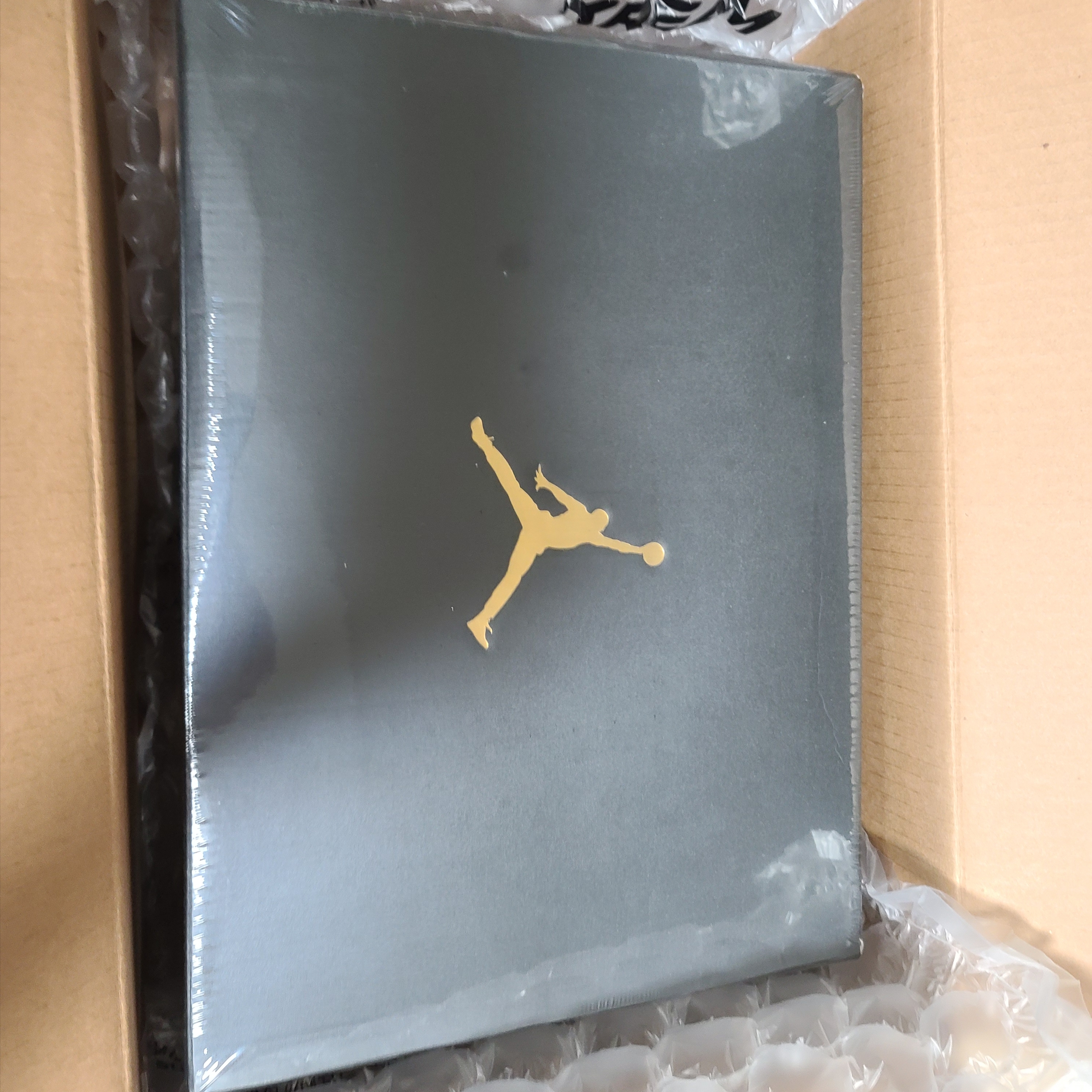 Jordan 1 Mid Light Smoke Grey Anthracite 착용 스타일 - 3