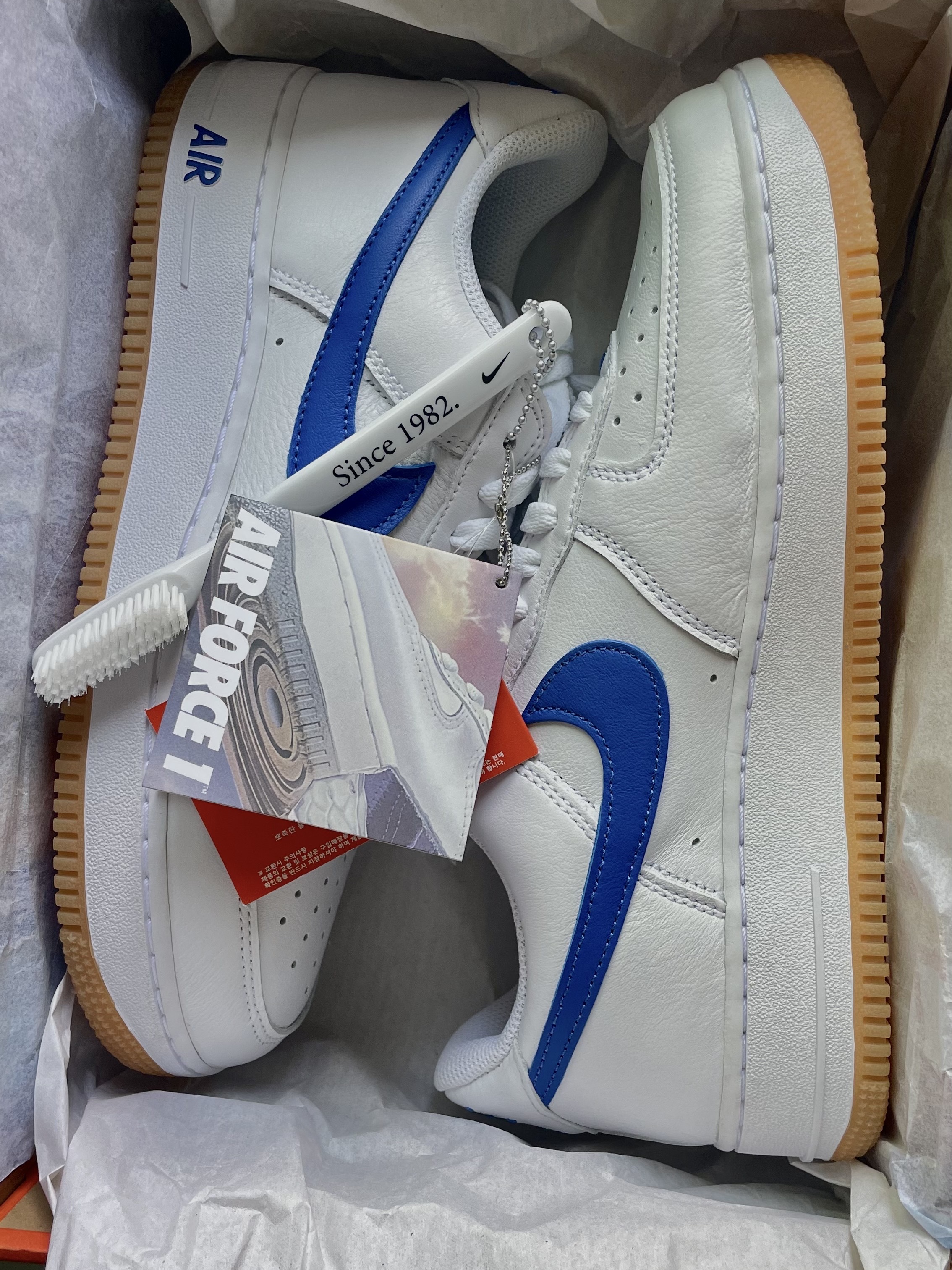 Nike Air Force 1 Low Retro Color of the Month Varsity Royal 착용 스타일
